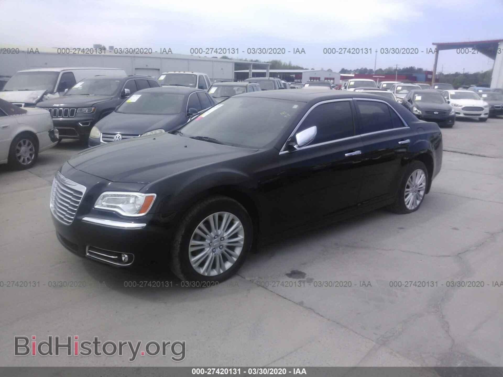 2014 CHRYSLER 300C - VIN: 2C3CCAKG2EH181405 - Фото 2
