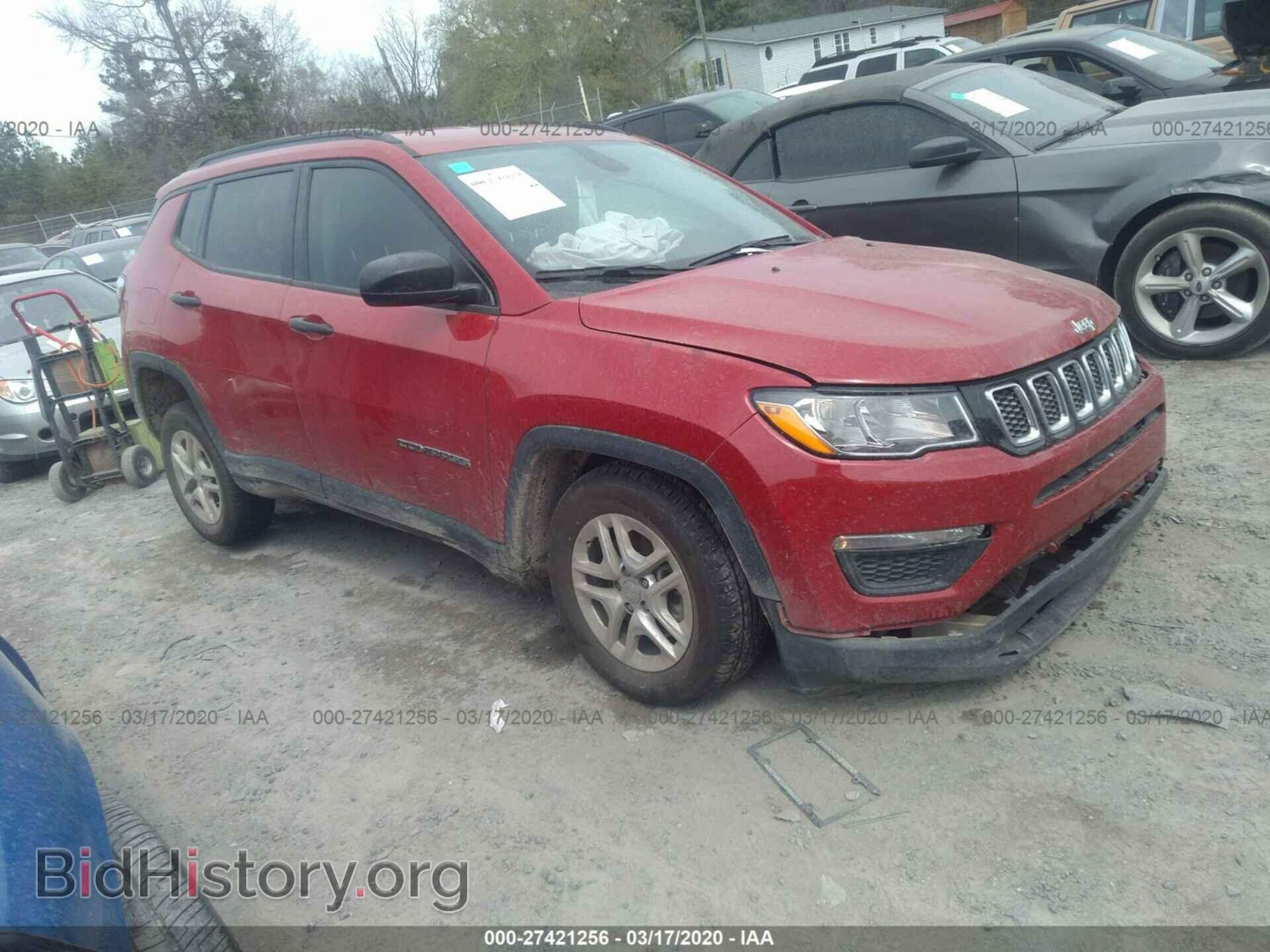 Photo 3C4NJDAB3JT131812 - JEEP COMPASS 2018