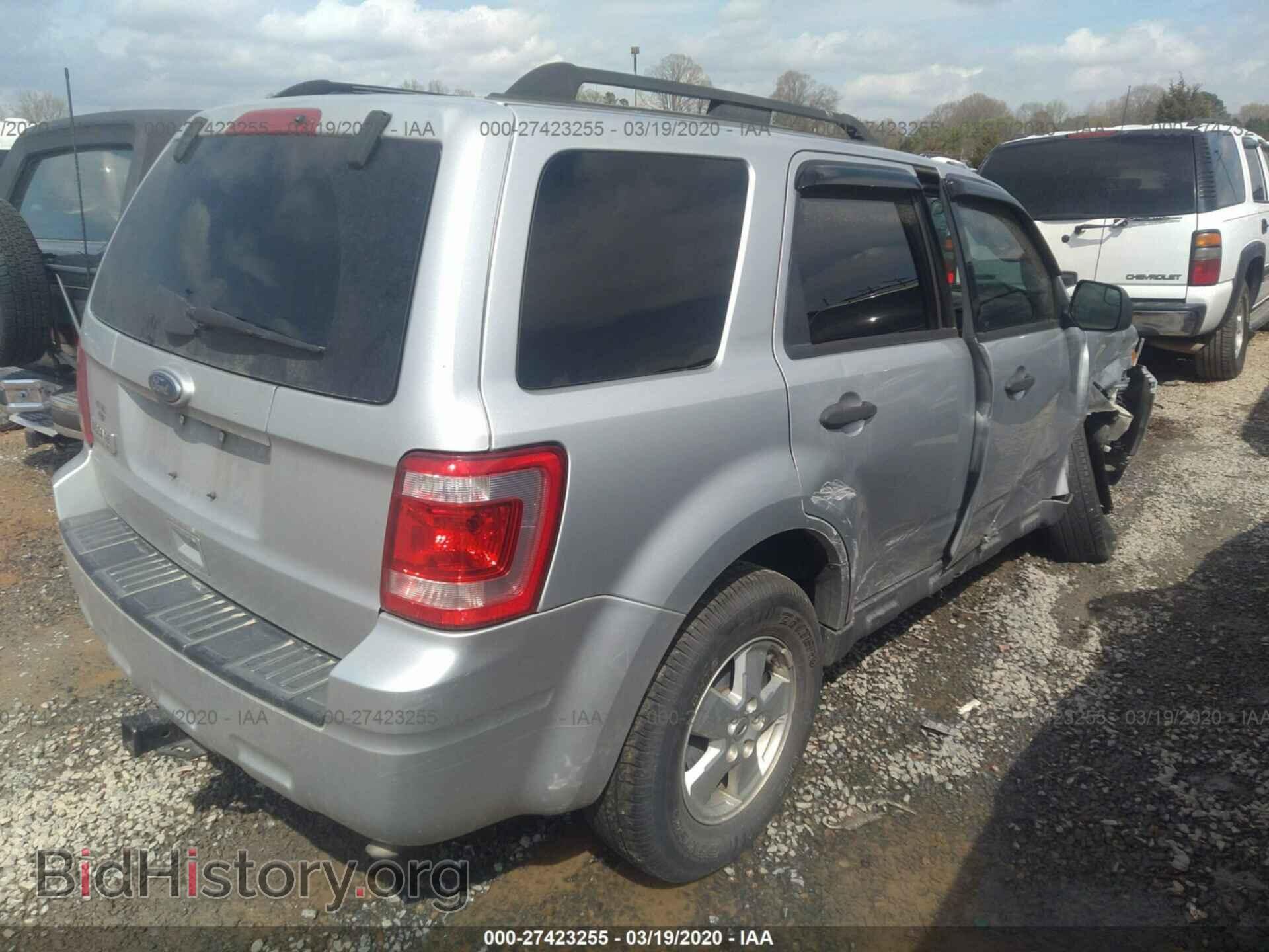 2011 FORD ESCAPE - VIN: 1FMCU0D73BKC59951 - Фото 4