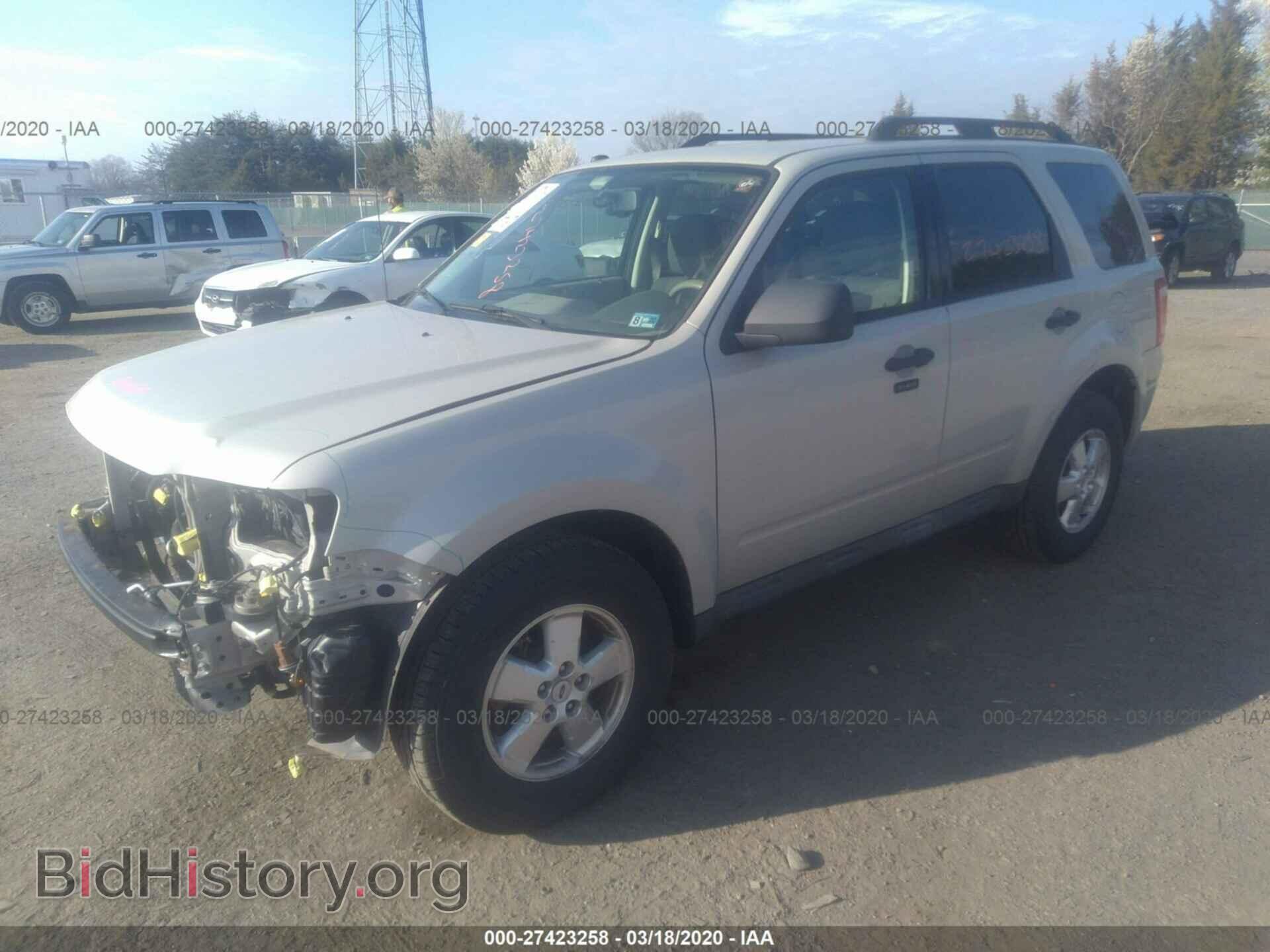 2009 FORD ESCAPE - VIN: 1FMCU93789KC58357 - Фото 2