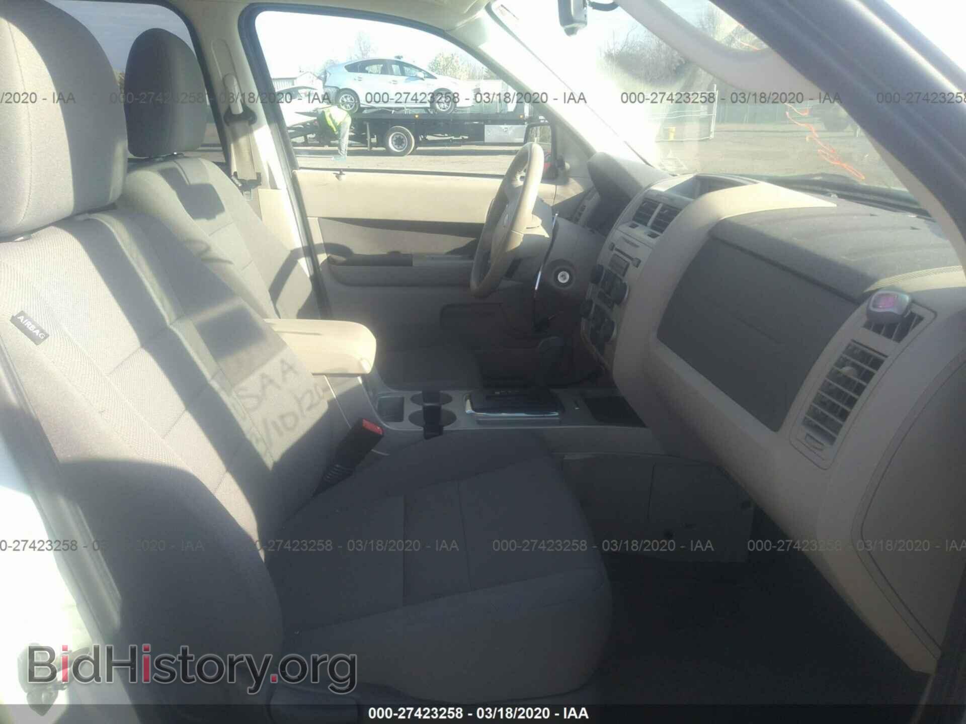2009 FORD ESCAPE - VIN: 1FMCU93789KC58357 - Фото 5