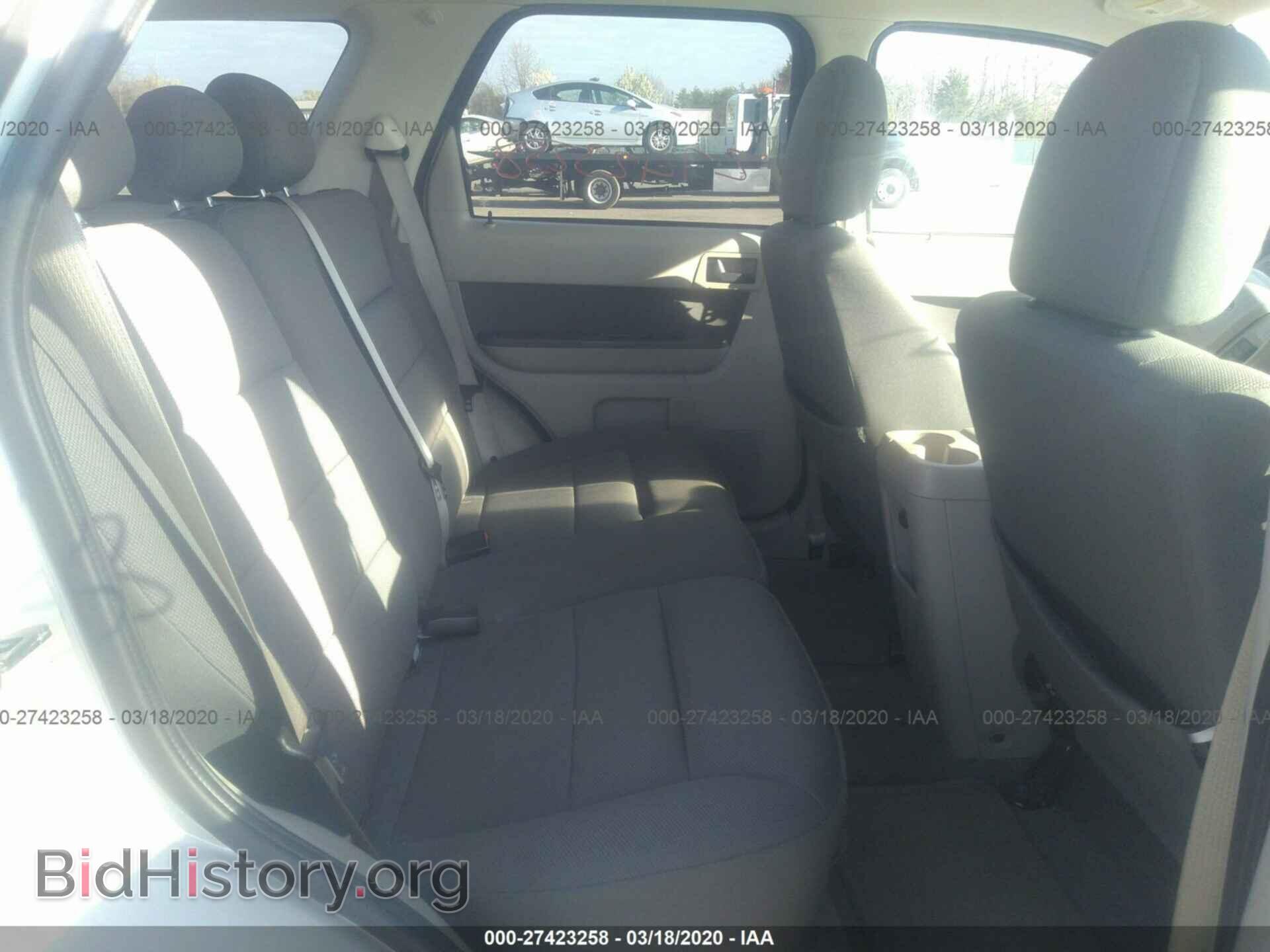 2009 FORD ESCAPE - VIN: 1FMCU93789KC58357 - Фото 8
