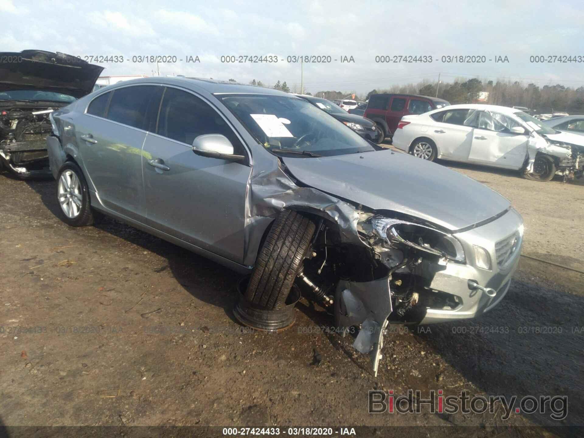 Photo YV1612FS4D1202250 - VOLVO S60 2013