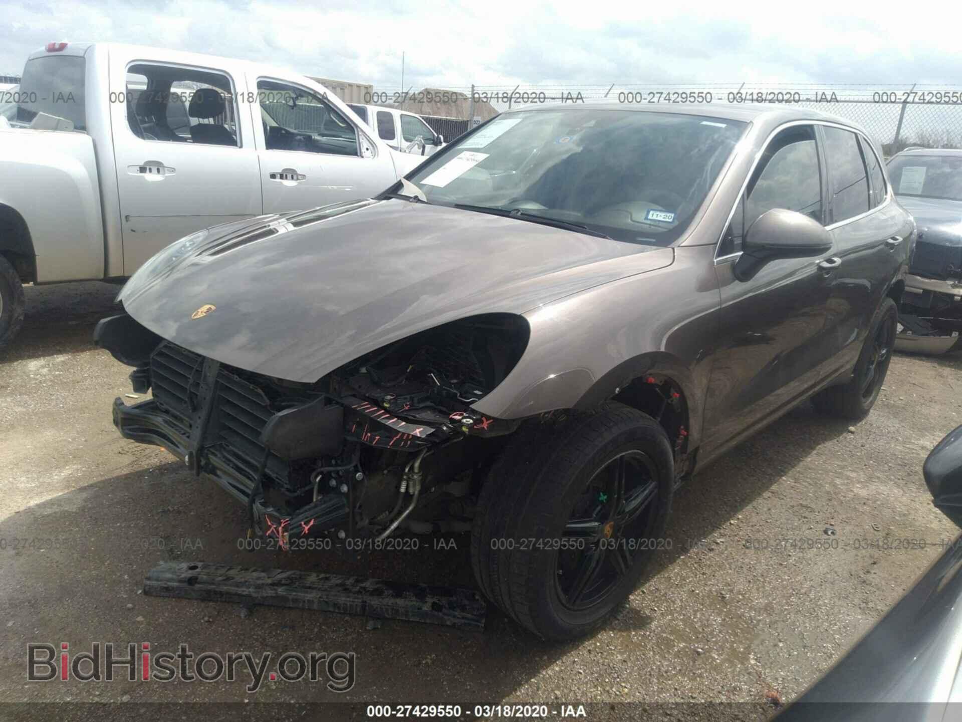 2016 PORSCHE CAYENNE - VIN: WP1AA2A25GKA16124 - Фото 2