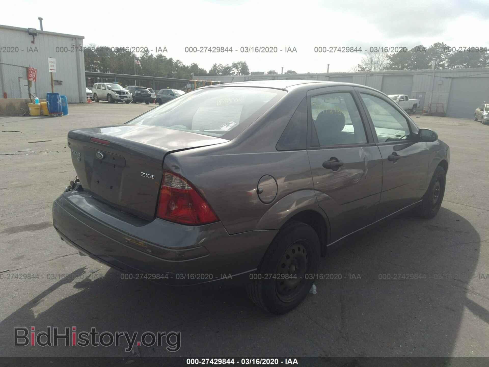 2005 FORD FOCUS - VIN: 1FAFP34N35W293741 - Фото 4