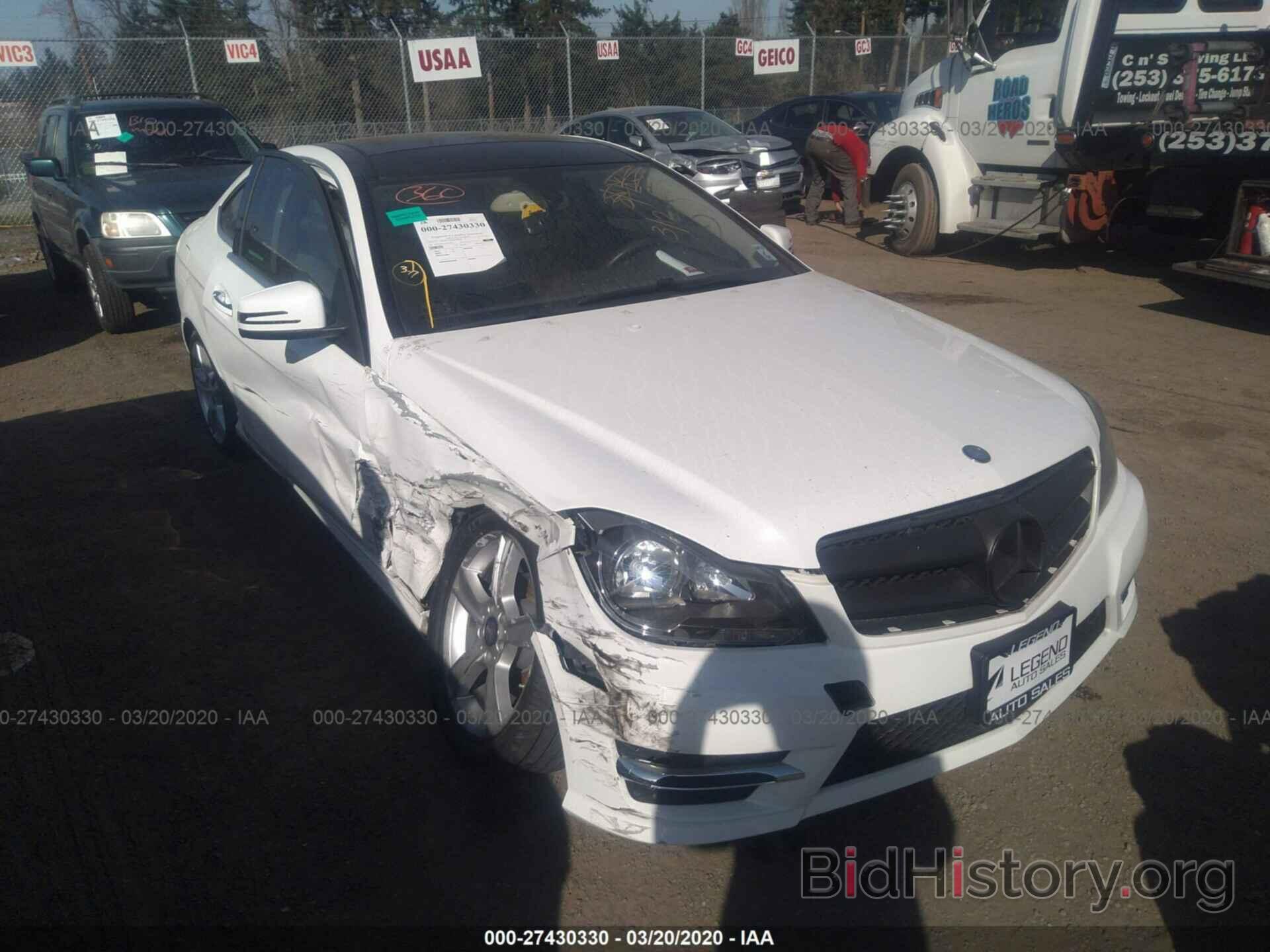 Photo WDDGJ4HB1DG002917 - MERCEDES-BENZ C 2013