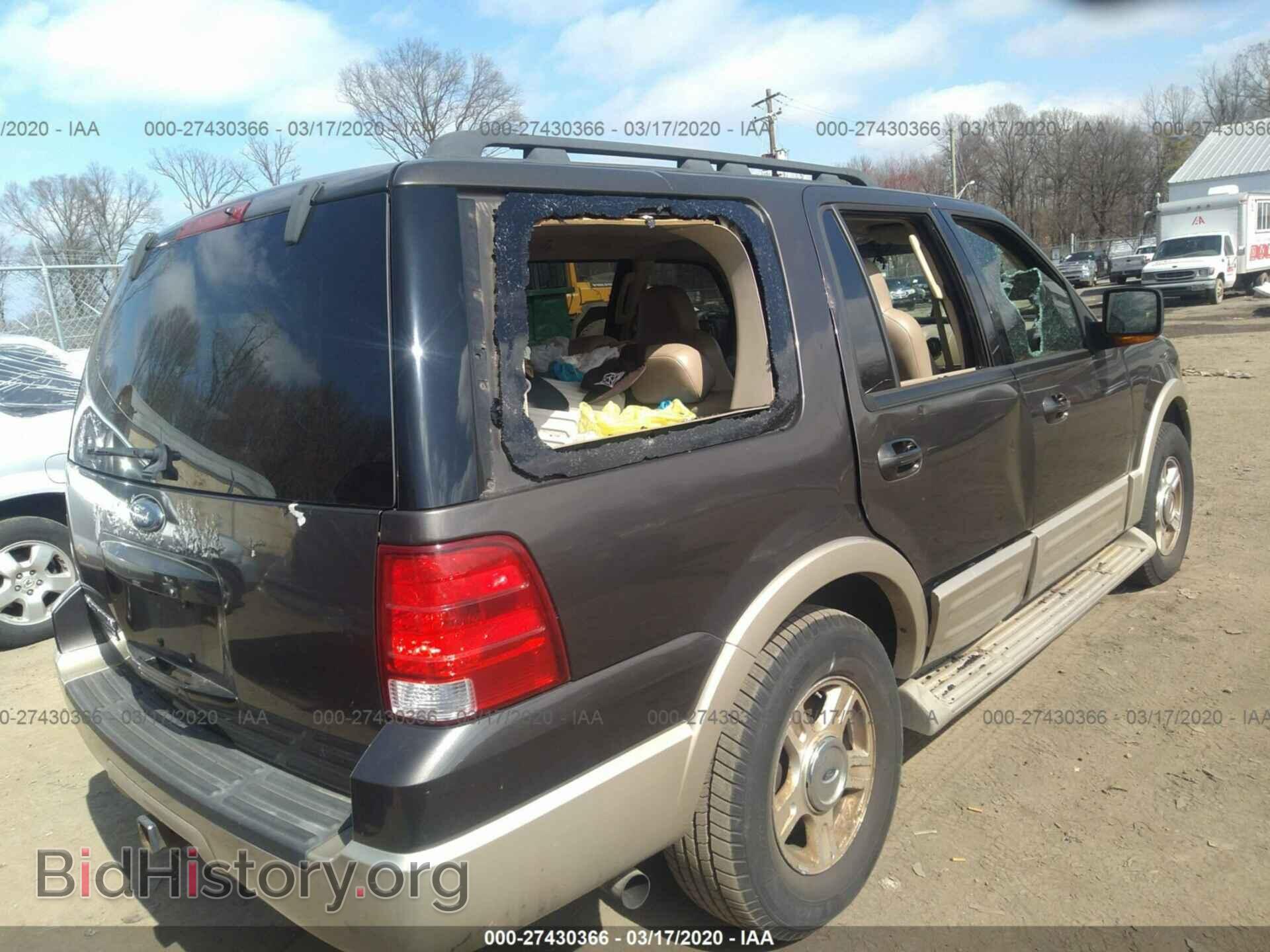 2005 FORD EXPEDITION - VIN: 1FMPU18595LA92560 - Фото 4