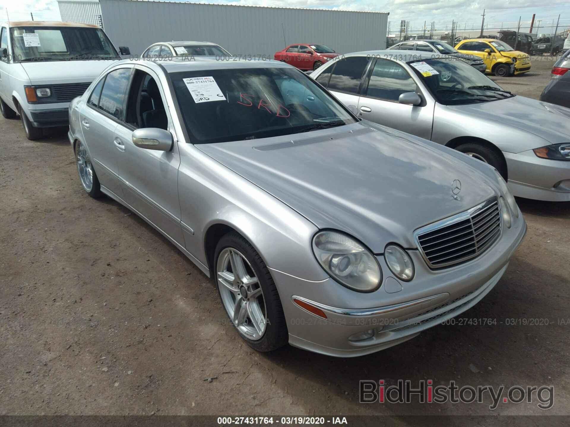 Photo WDBUF65J84A542871 - MERCEDES-BENZ E 2004