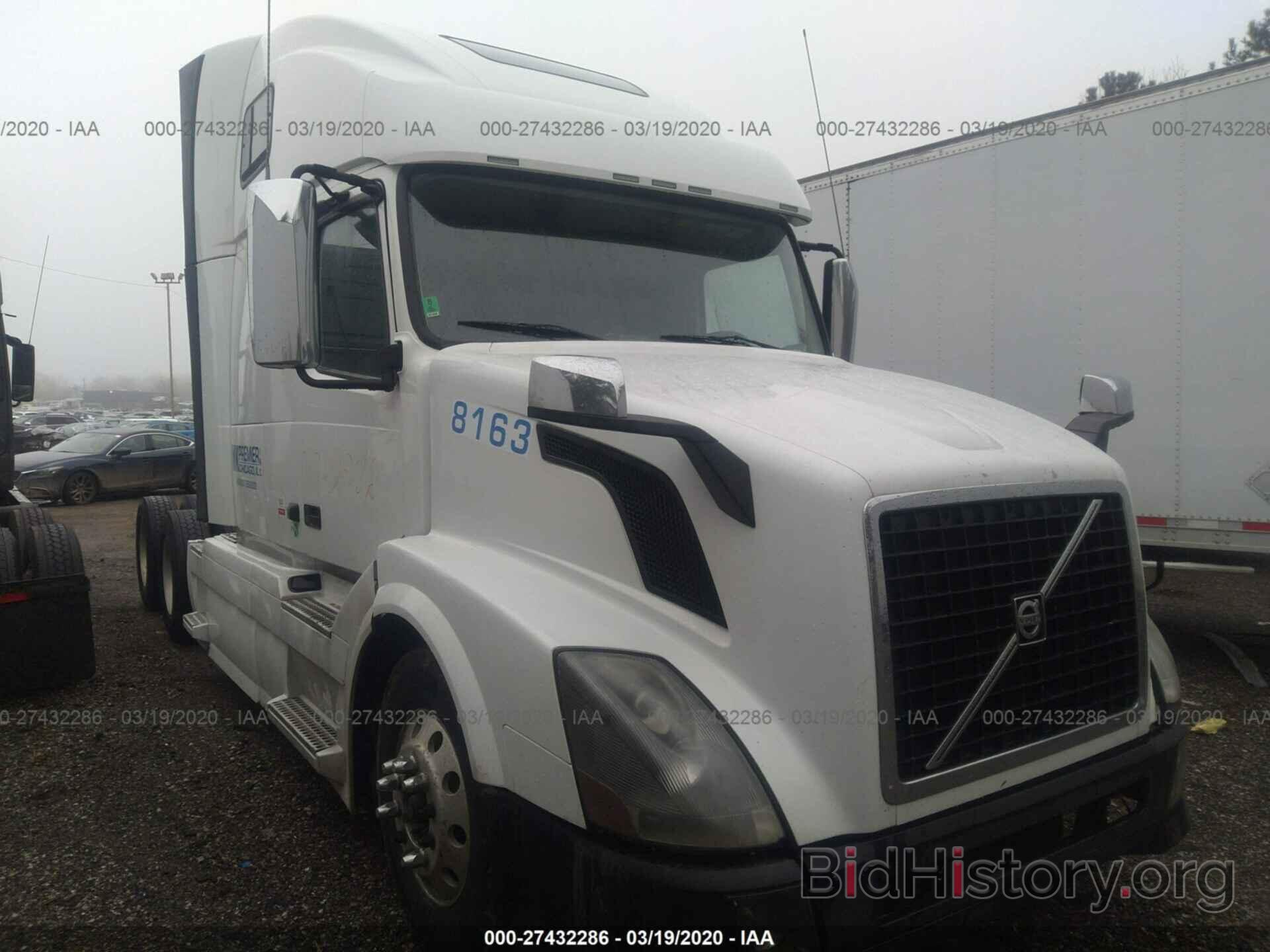 Photo 4V4NC9TJ0FN908163 - VOLVO VN 2015