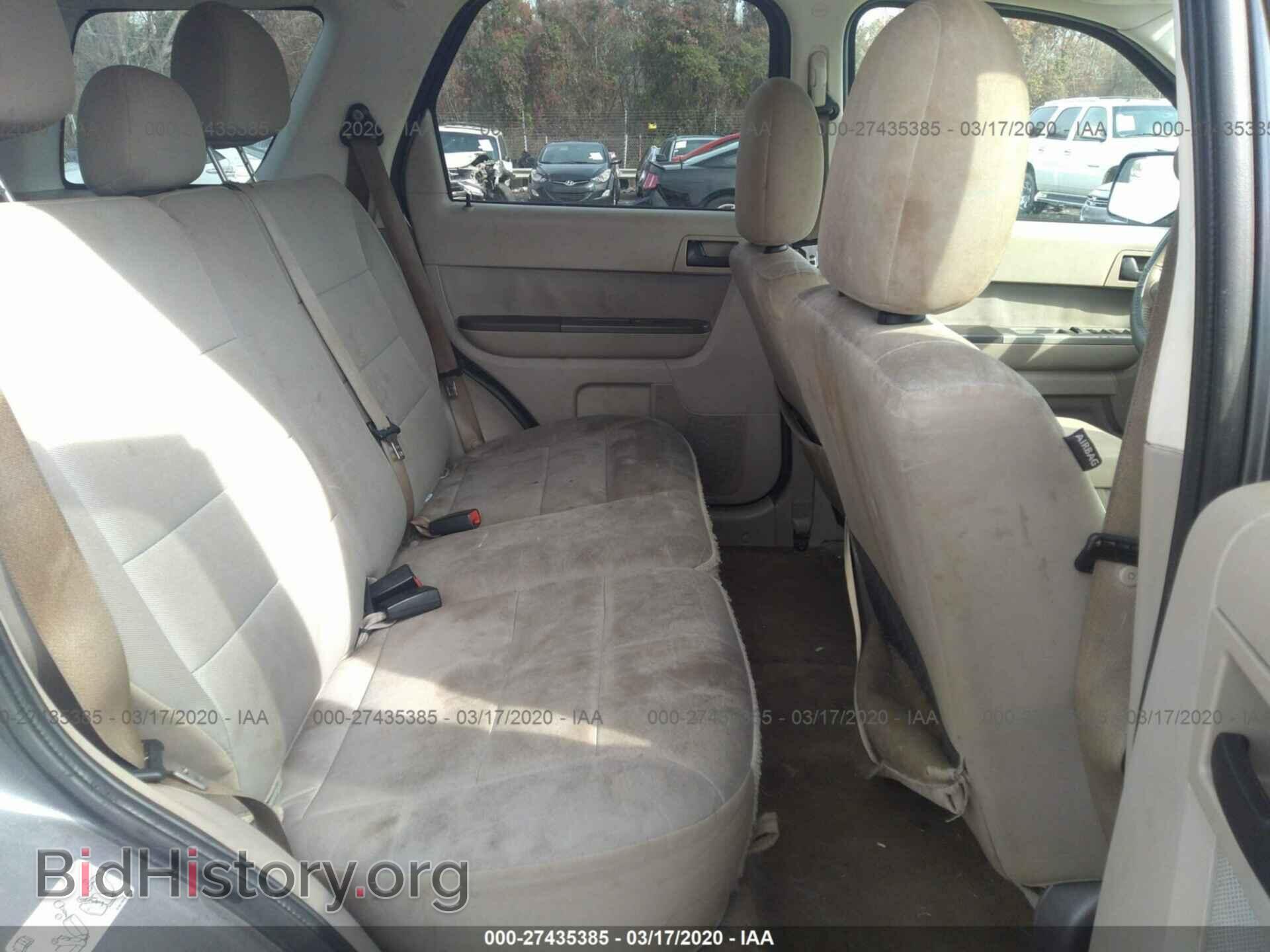 2011 FORD ESCAPE - VIN: 1FMCU0D73BKA04801 - Фото 8