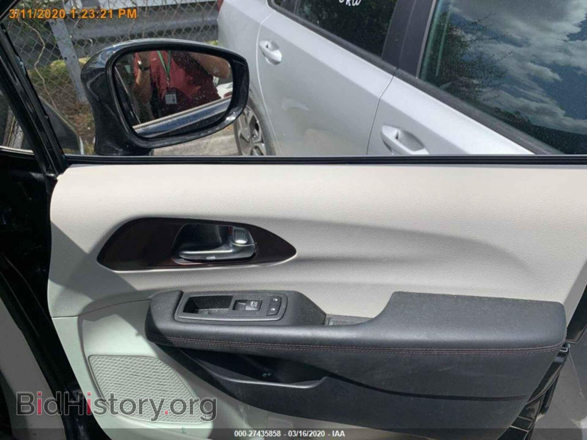2020 CHRYSLER PACIFICA - VIN: 2C4RC1GGXLR143684 - Фото 8