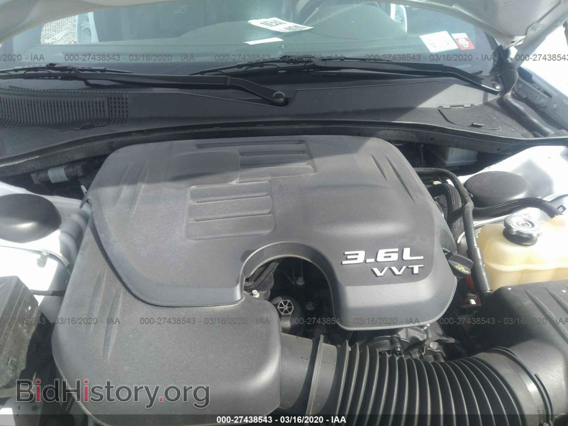 2018 CHRYSLER 300 - VIN: 2C3CCAGG6JH146224 - Фото 10