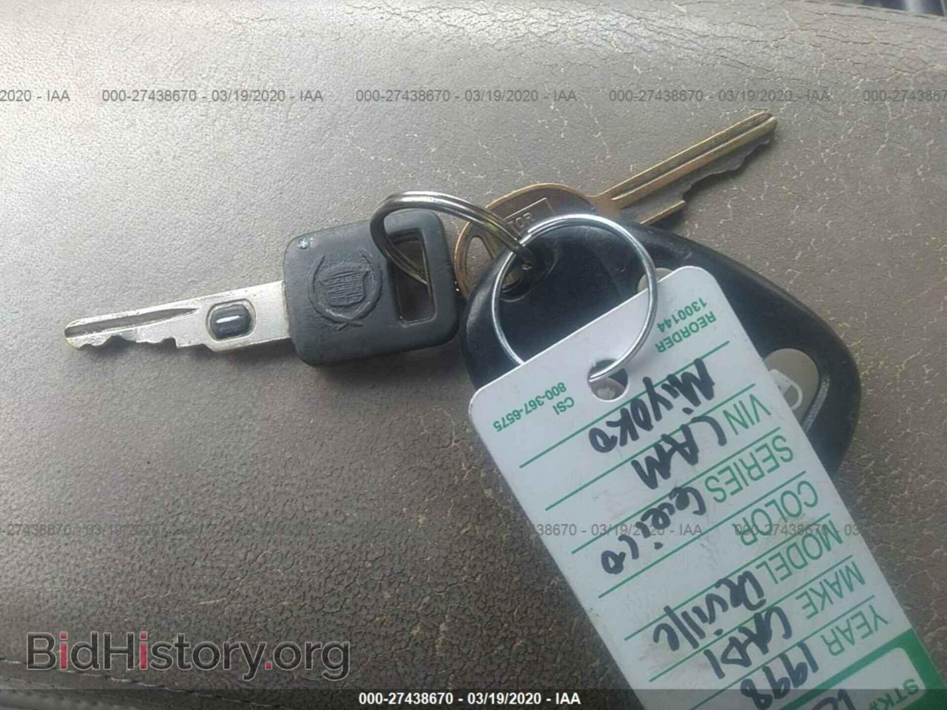 1998 CADILLAC DEVILLE - VIN: 1G6KD54Y2WU752880 - Photo 11