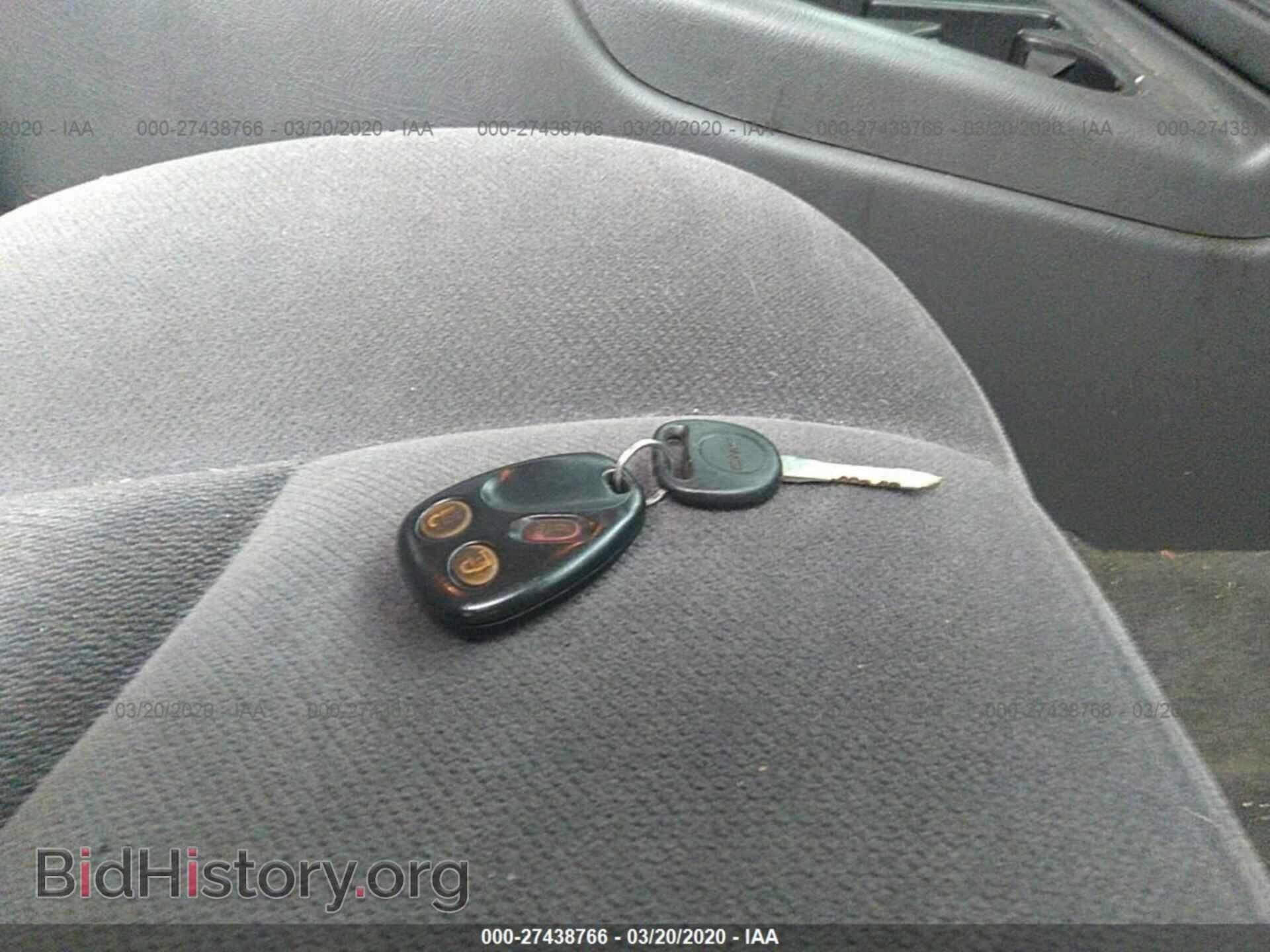2005 GMC NEW SIERRA - VIN: 2GTEK19B951123320 - Фото 11