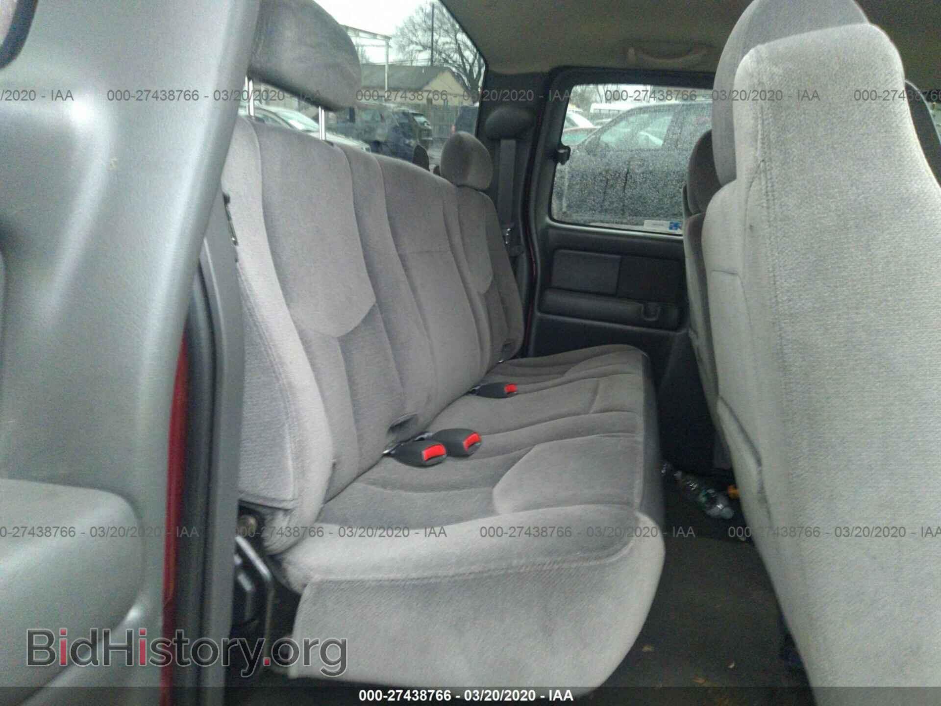 2005 GMC NEW SIERRA - VIN: 2GTEK19B951123320 - Фото 8
