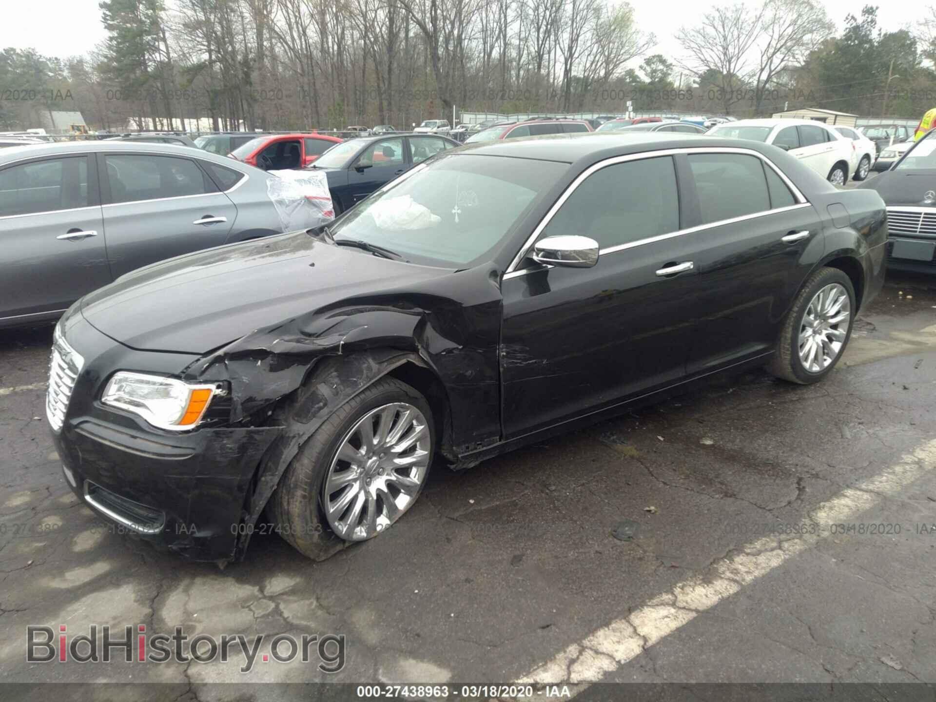 2014 CHRYSLER 300 - VIN: 2C3CCAAG1EH343445 - Фото 2