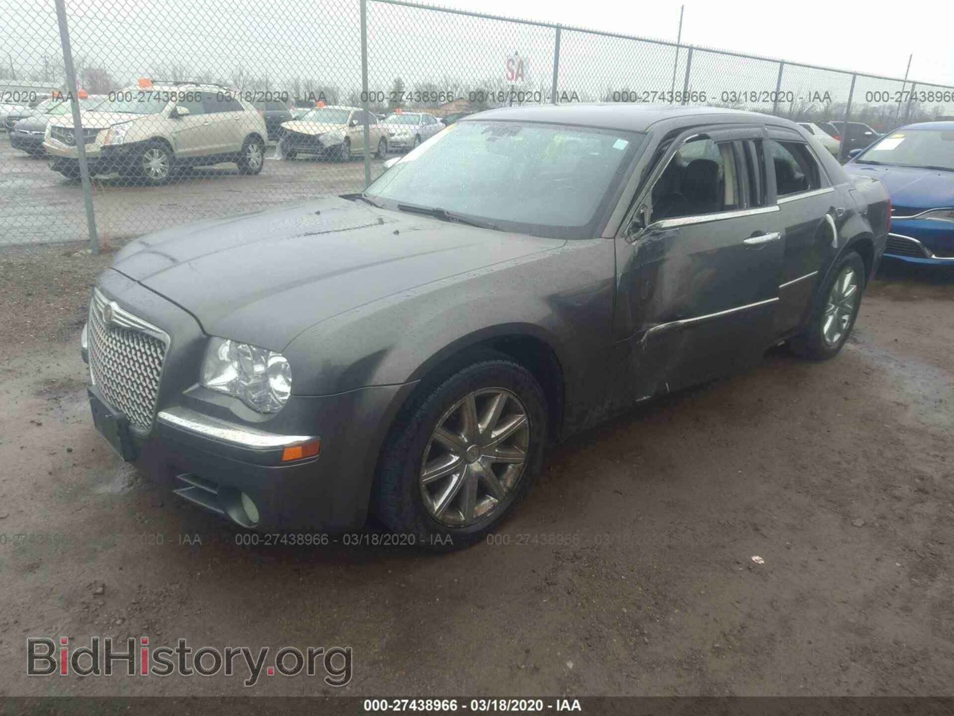 2010 CHRYSLER 300C - VIN: 2C3CA6CT0AH151991 - Фото 2