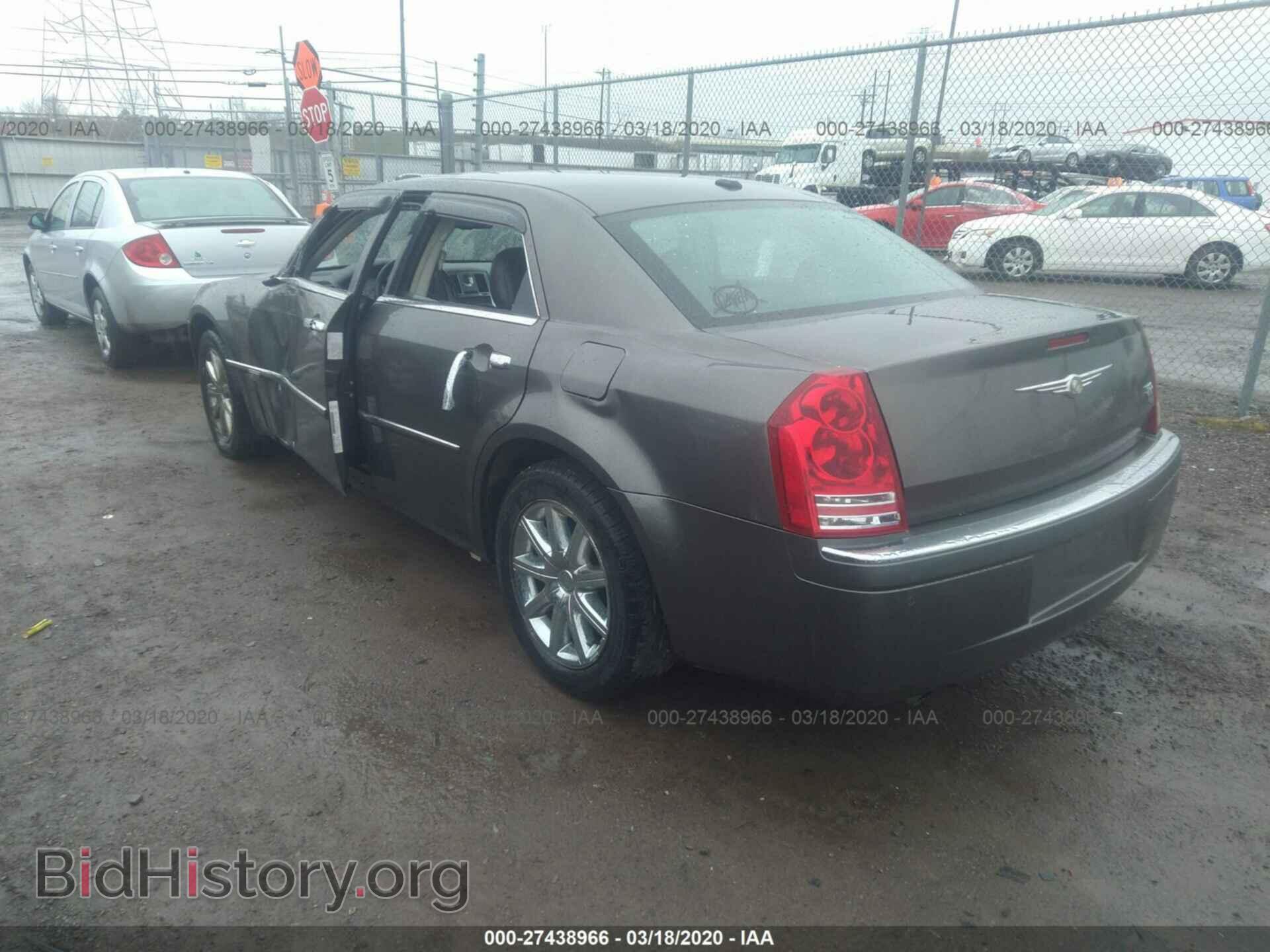 2010 CHRYSLER 300C - VIN: 2C3CA6CT0AH151991 - Фото 3
