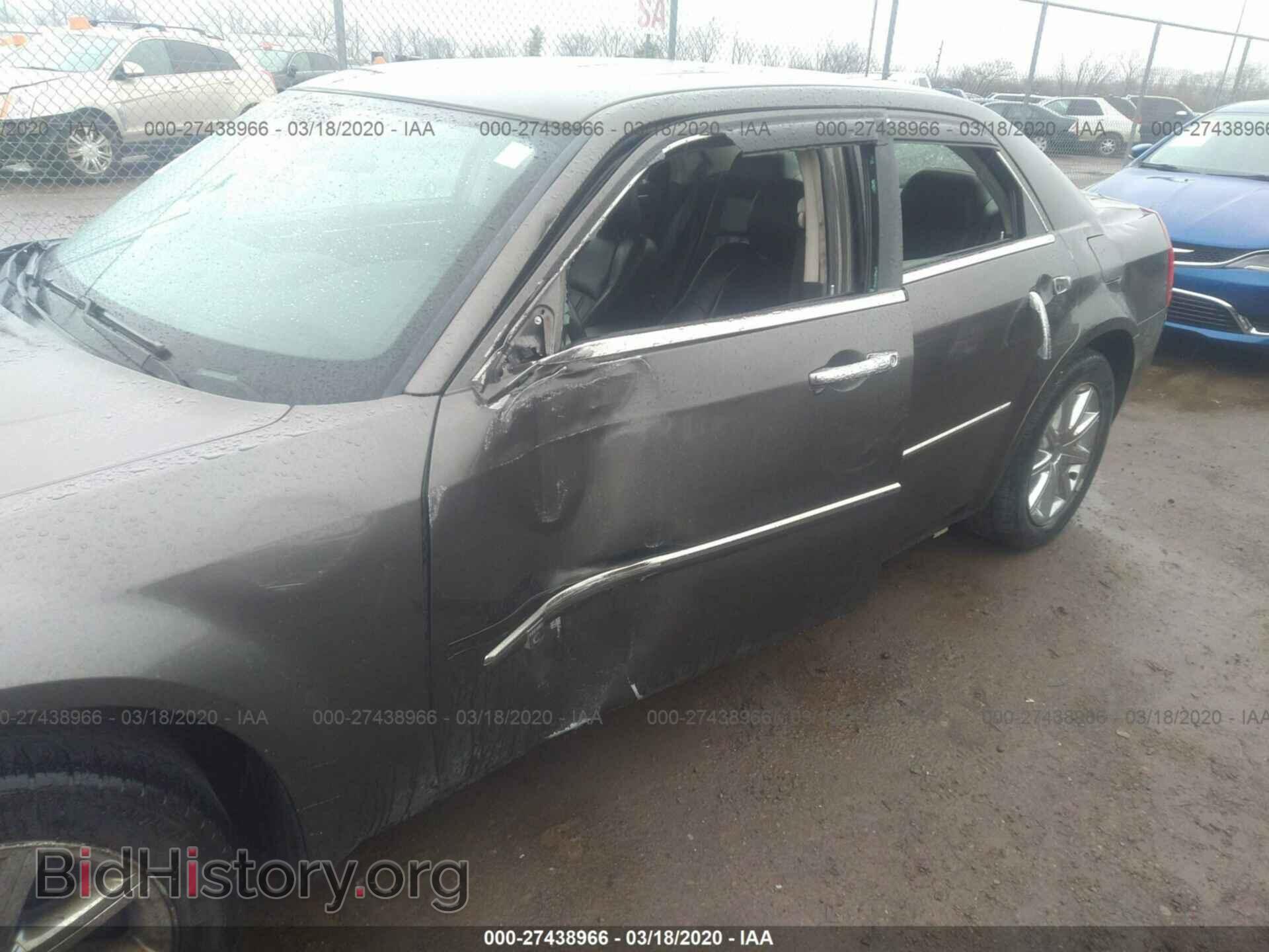 2010 CHRYSLER 300C - VIN: 2C3CA6CT0AH151991 - Фото 6