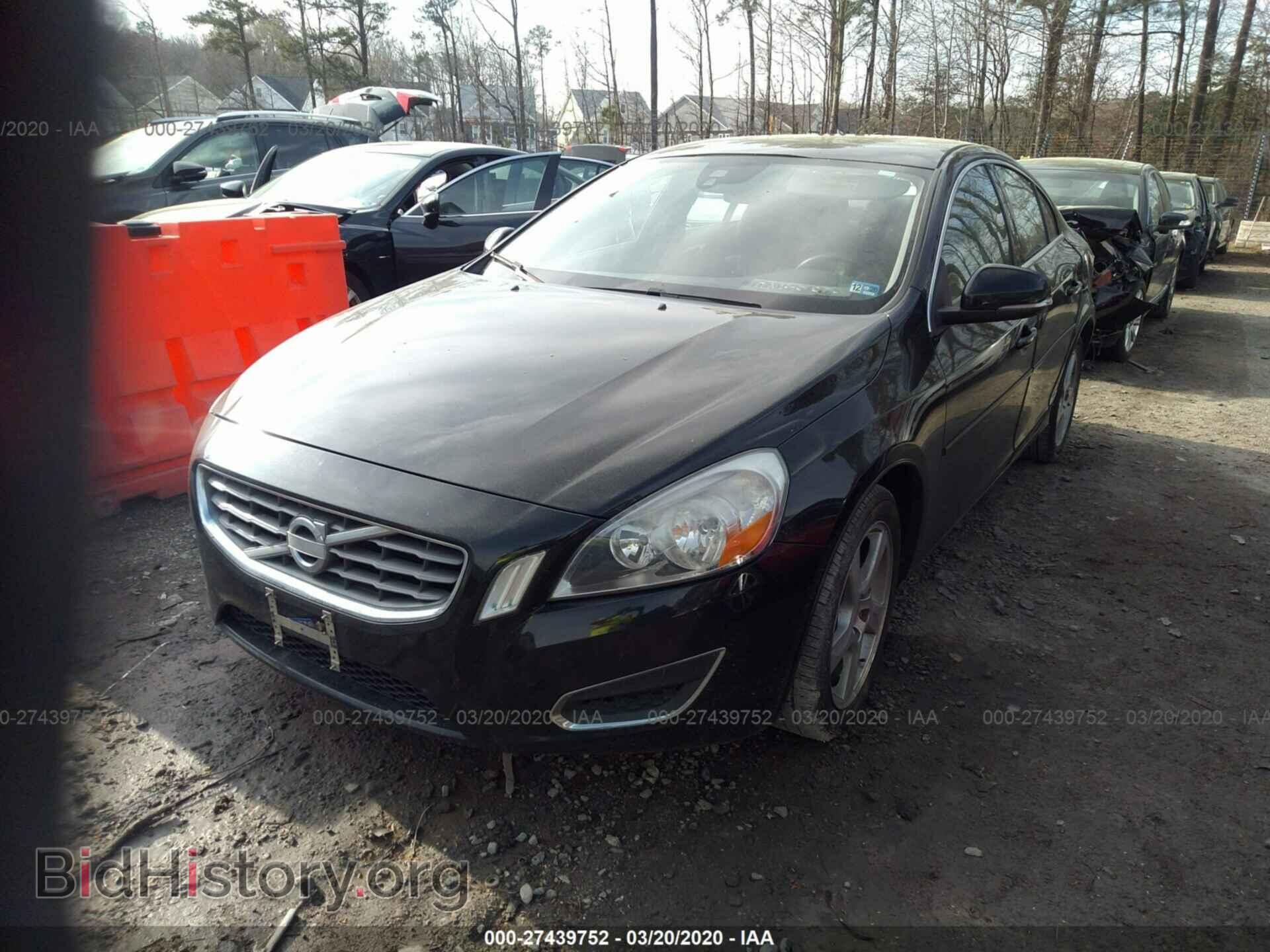 2012 VOLVO S60 - VIN: YV1622FS3C2055621 - Фото 2