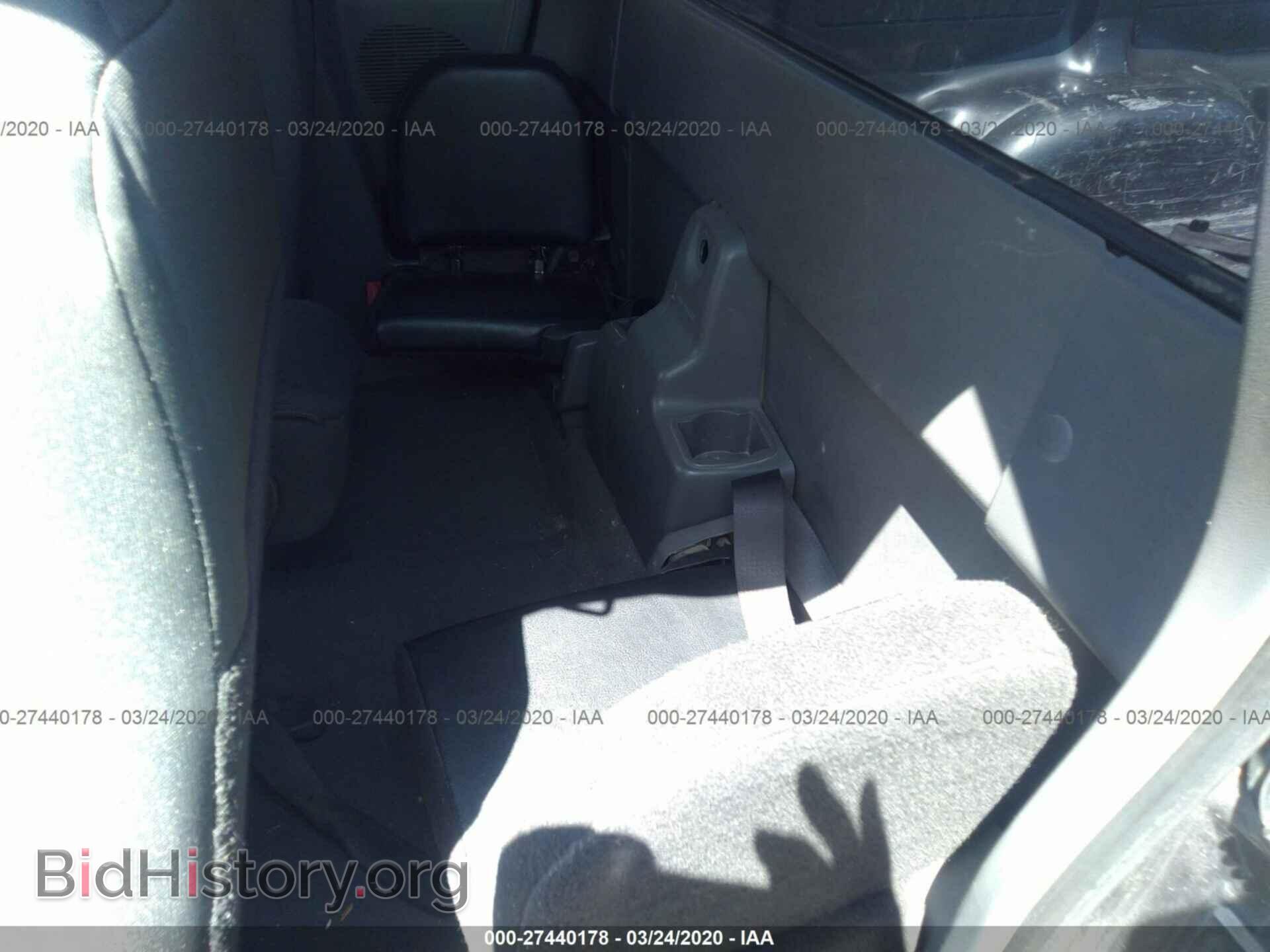2005 MAZDA B4000 - VIN: 4F4ZR47E45PM03264 - Фото 8