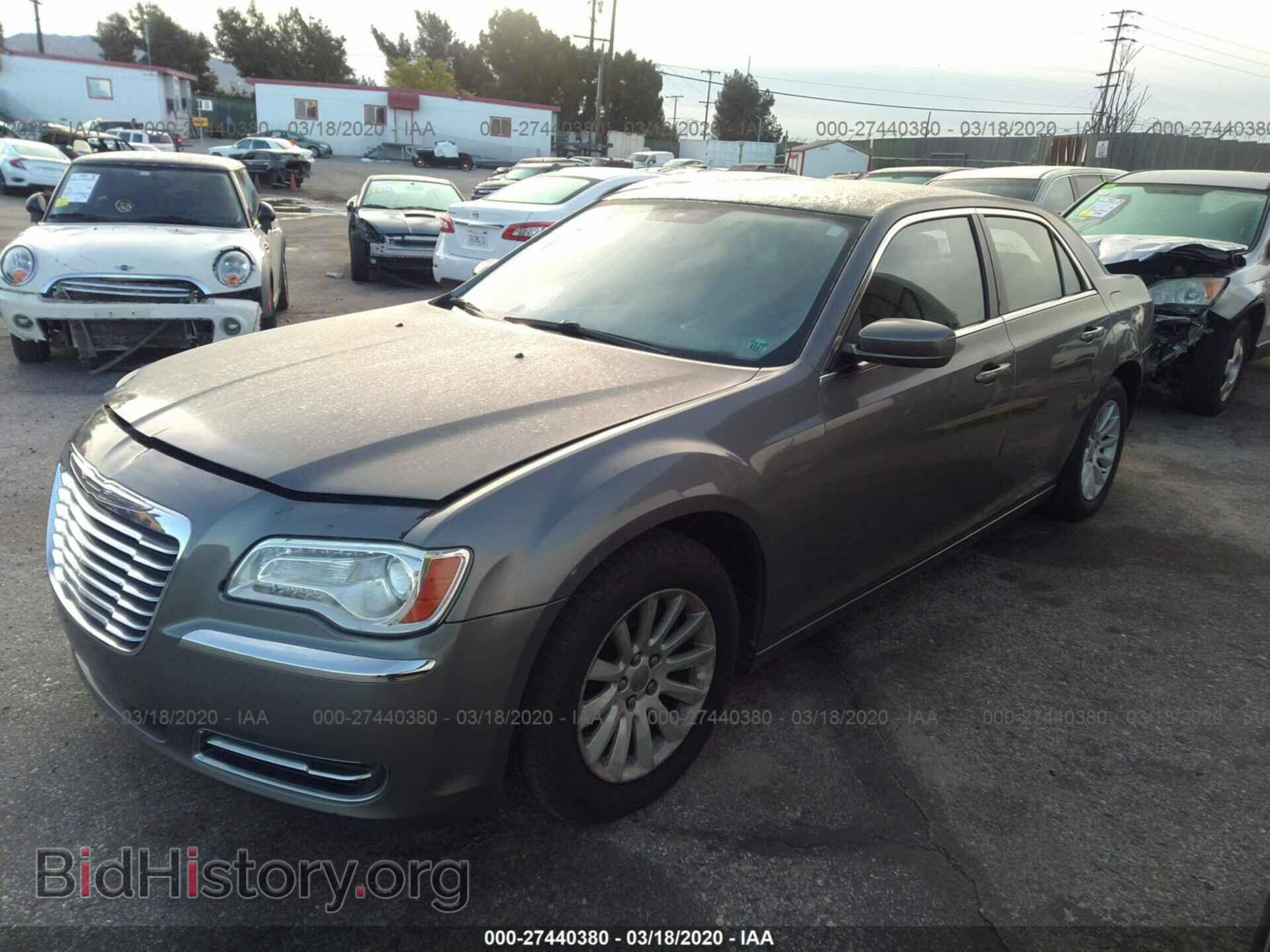 2012 CHRYSLER 300 - VIN: 2C3CCAAG3CH129618 - Photo 2