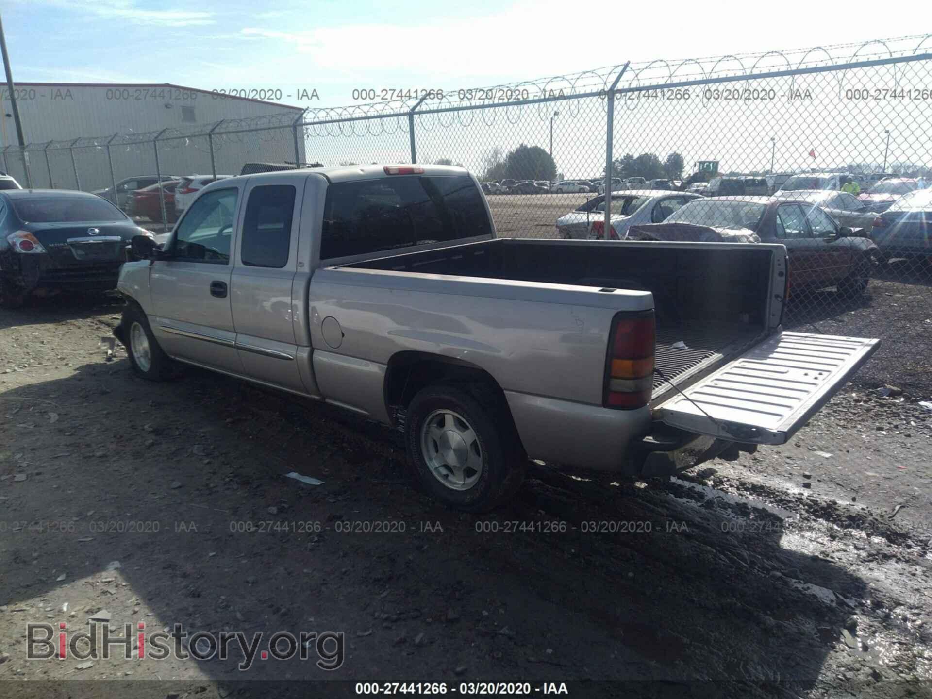 2004 GMC NEW SIERRA - VIN: 1GTEC19TX4E402102 - Фото 3
