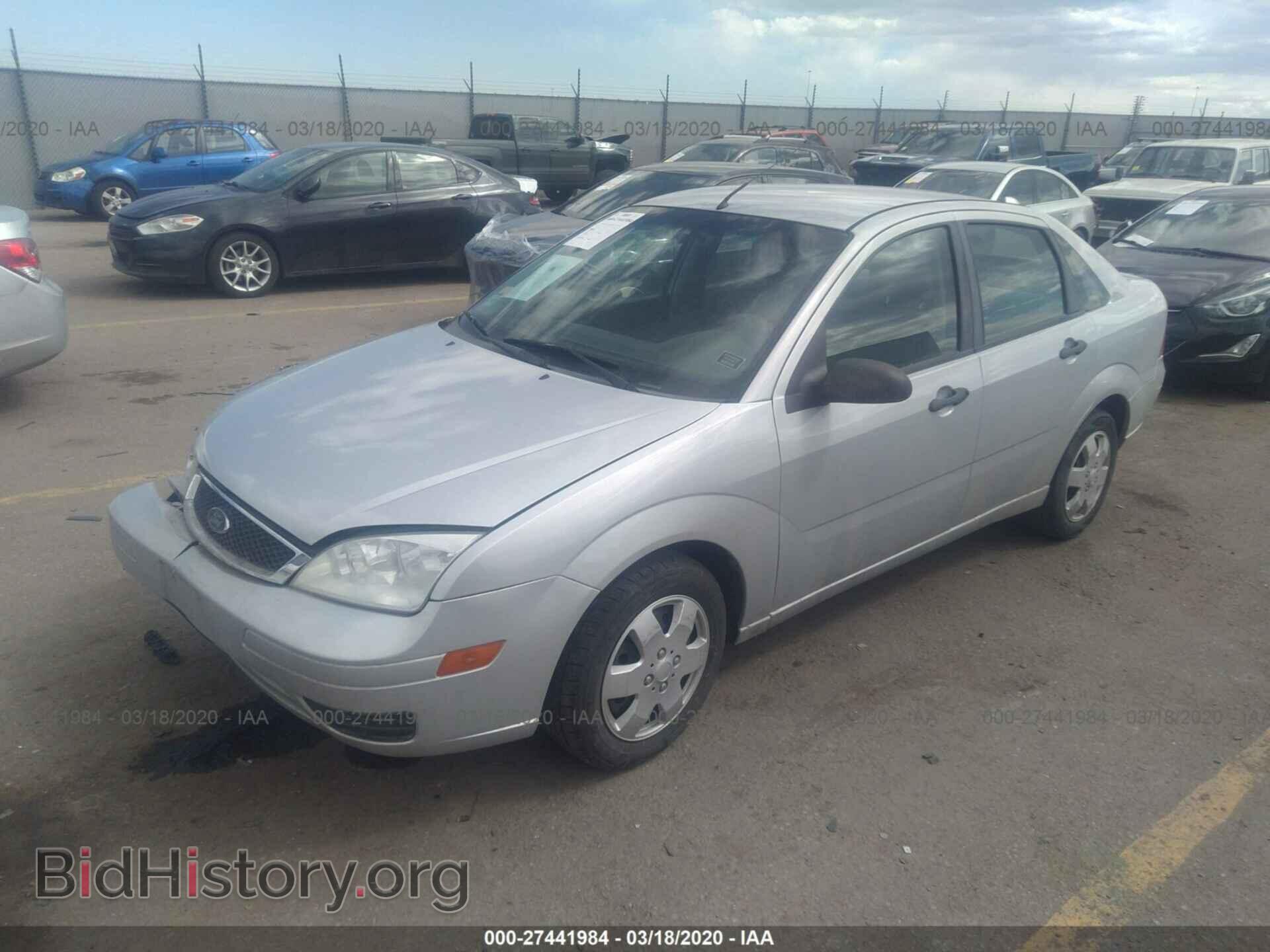 2007 FORD FOCUS - VIN: 1FAFP34N07W295157 - Фото 2