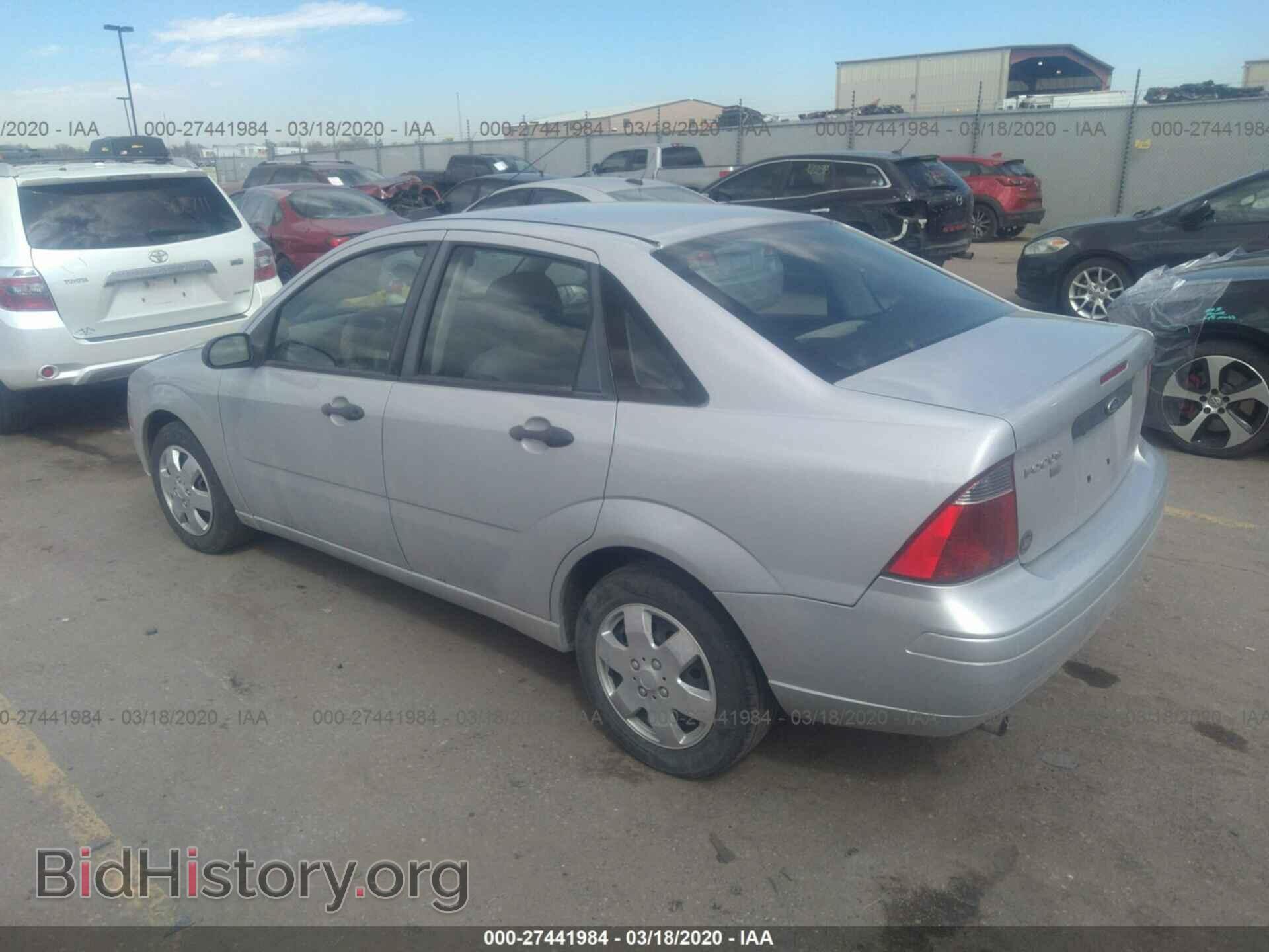 2007 FORD FOCUS - VIN: 1FAFP34N07W295157 - Фото 3