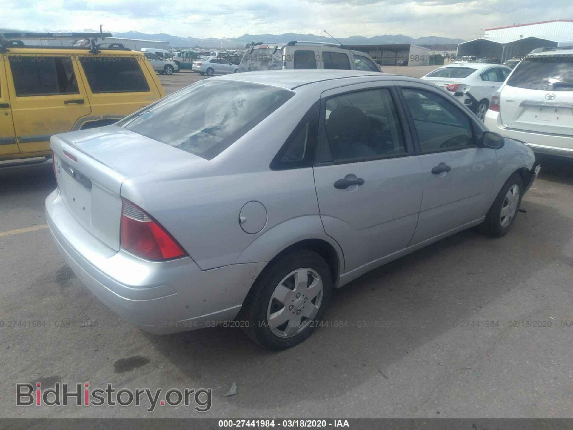 2007 FORD FOCUS - VIN: 1FAFP34N07W295157 - Фото 4