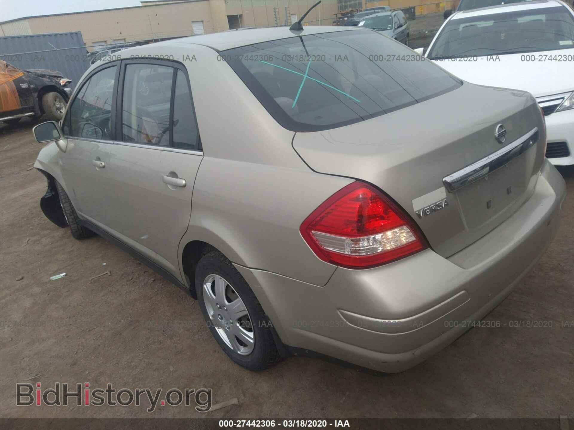 2008 NISSAN VERSA - VIN: 3N1BC11E88L352602 - Фото 3