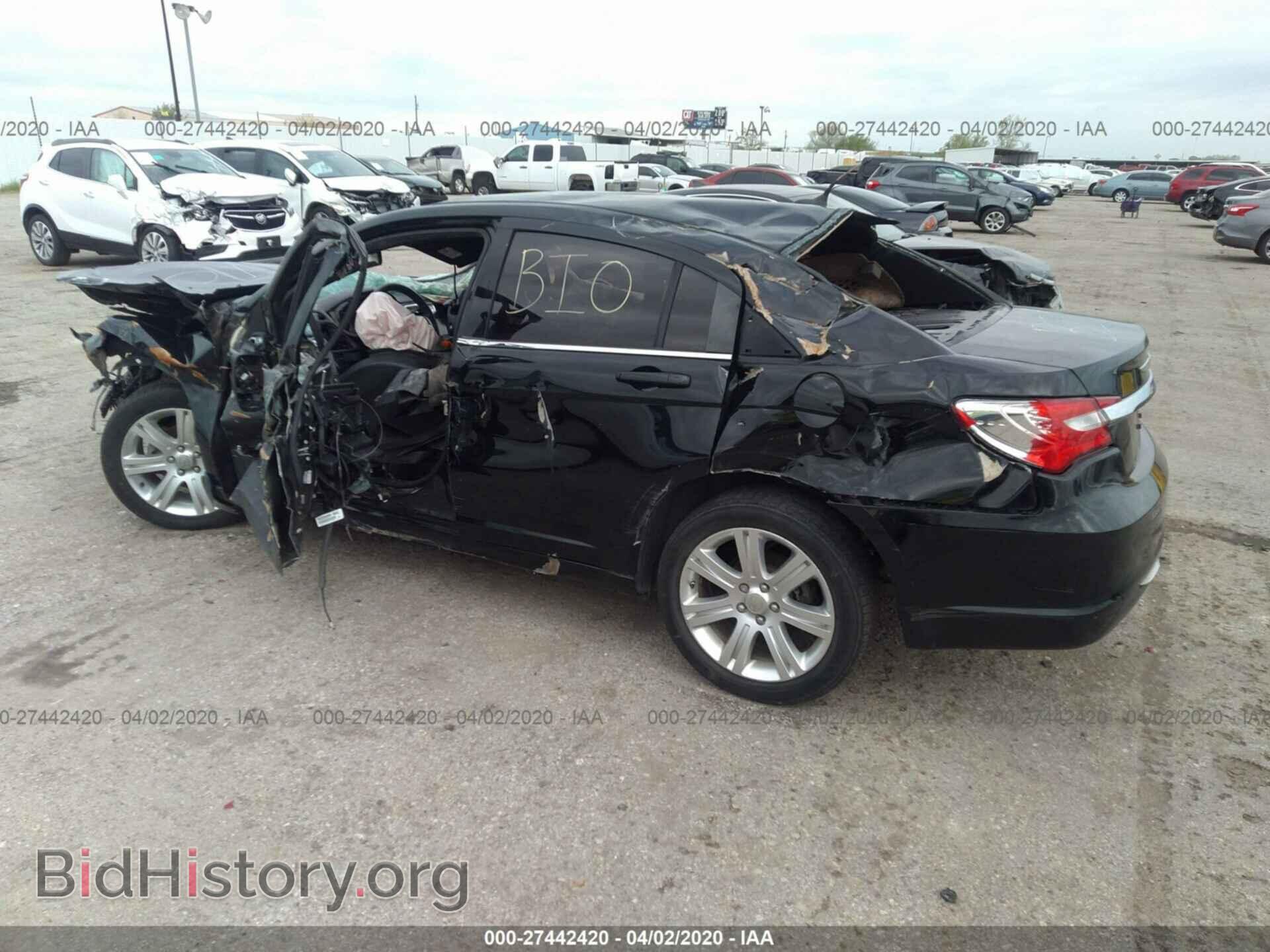 2012 CHRYSLER 200 - VIN: 1C3CCBBBXCN205755 - Фото 3