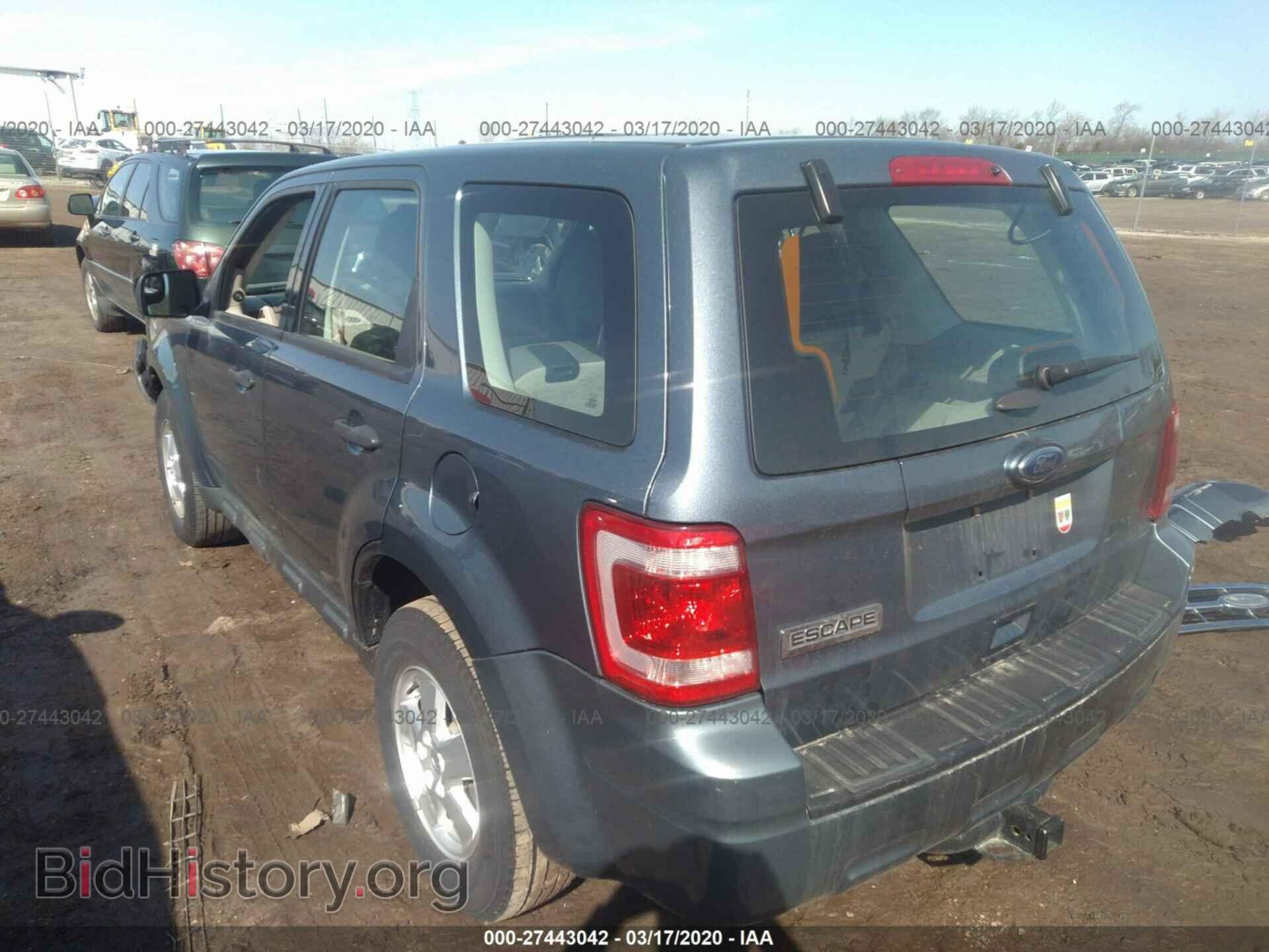 2011 FORD ESCAPE - VIN: 1FMCU0C74BKC48880 - Фото 3