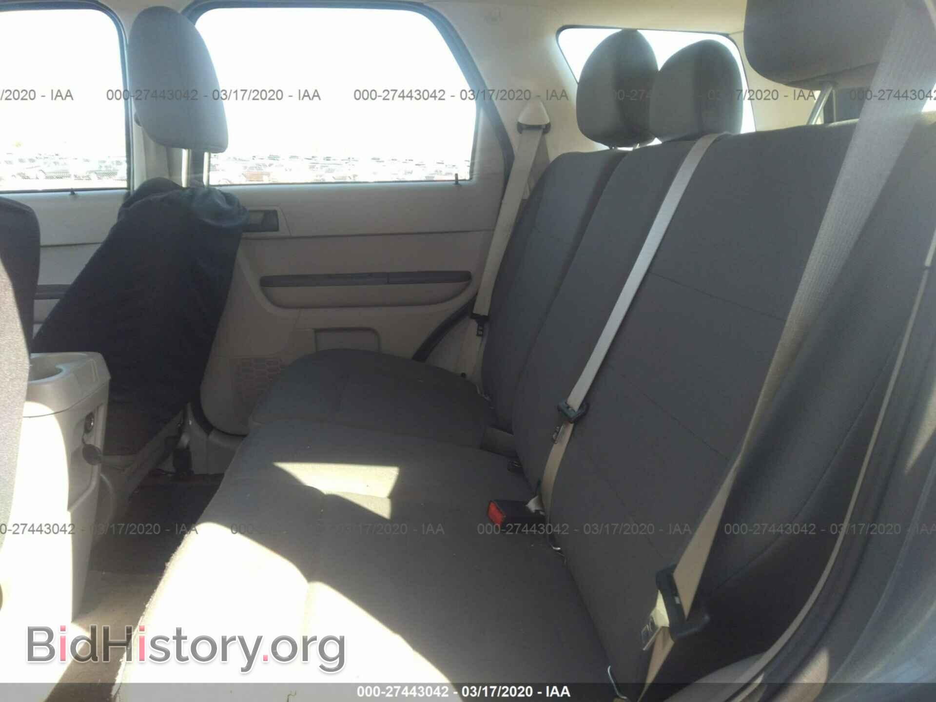 2011 FORD ESCAPE - VIN: 1FMCU0C74BKC48880 - Фото 8