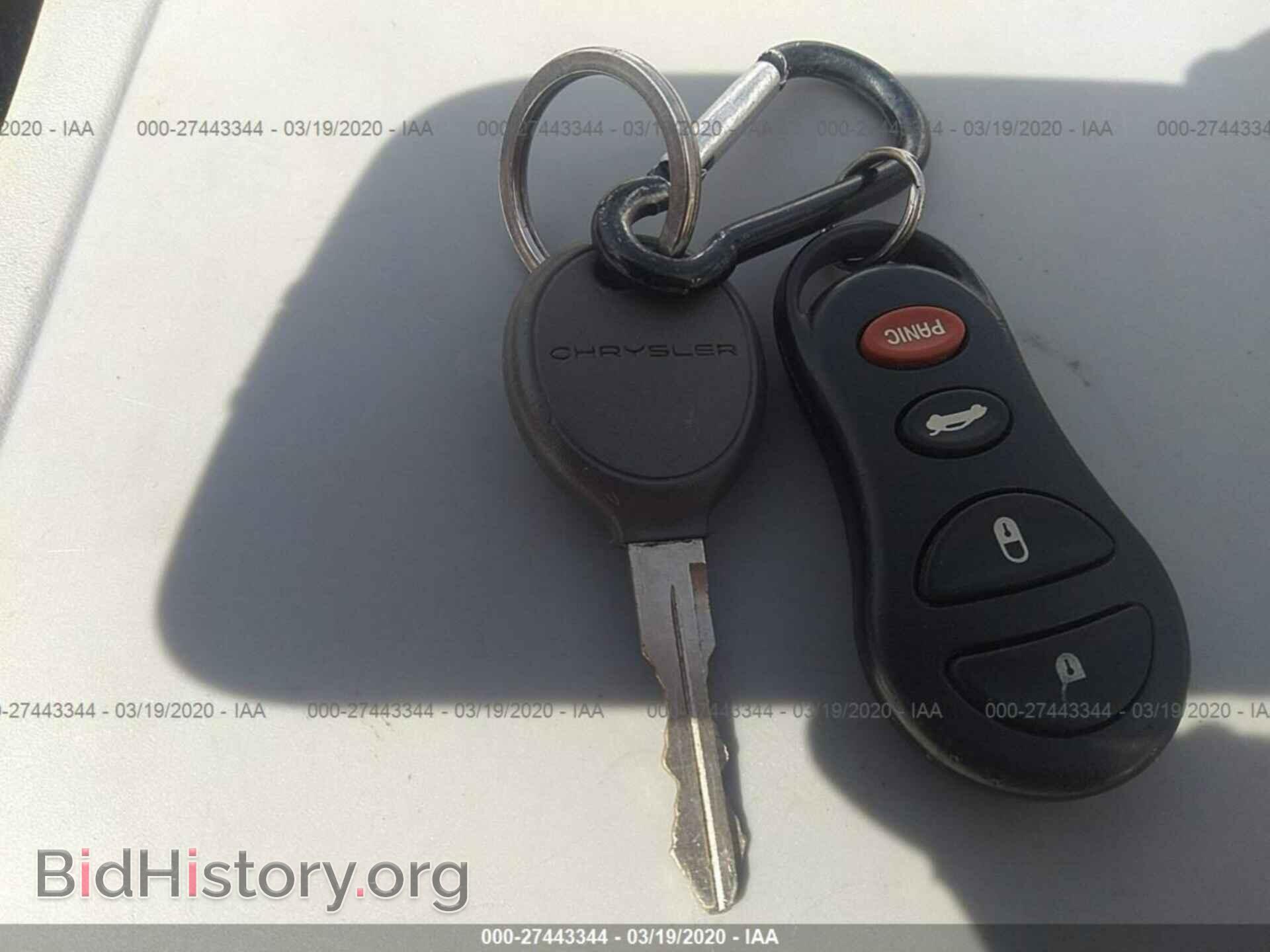 2004 CHRYSLER SEBRING - VIN: 1C3EL56R64N360046 - Фото 11