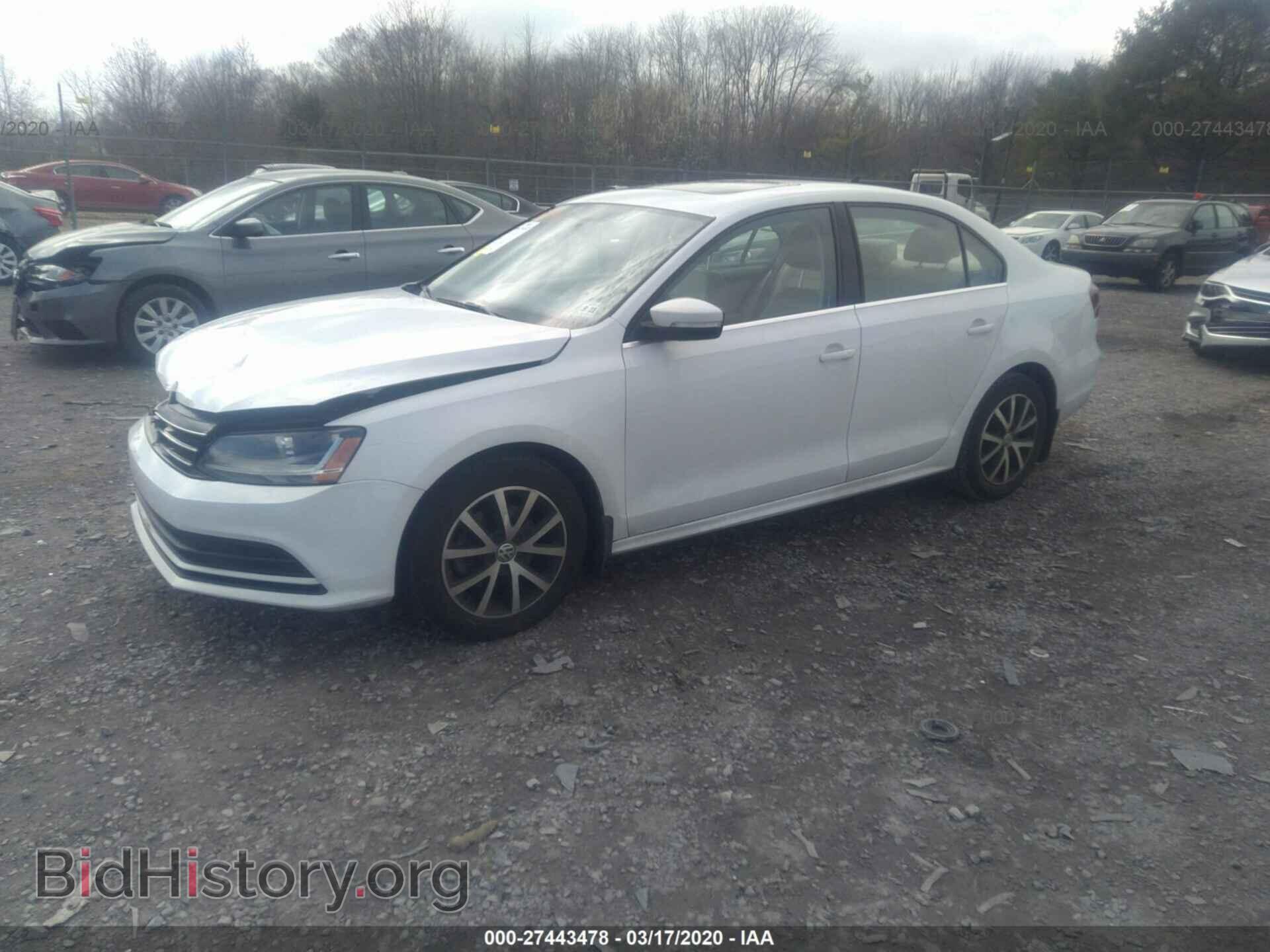 2017 VOLKSWAGEN JETTA - VIN: 3VWDB7AJ0HM203245 - Фото 2
