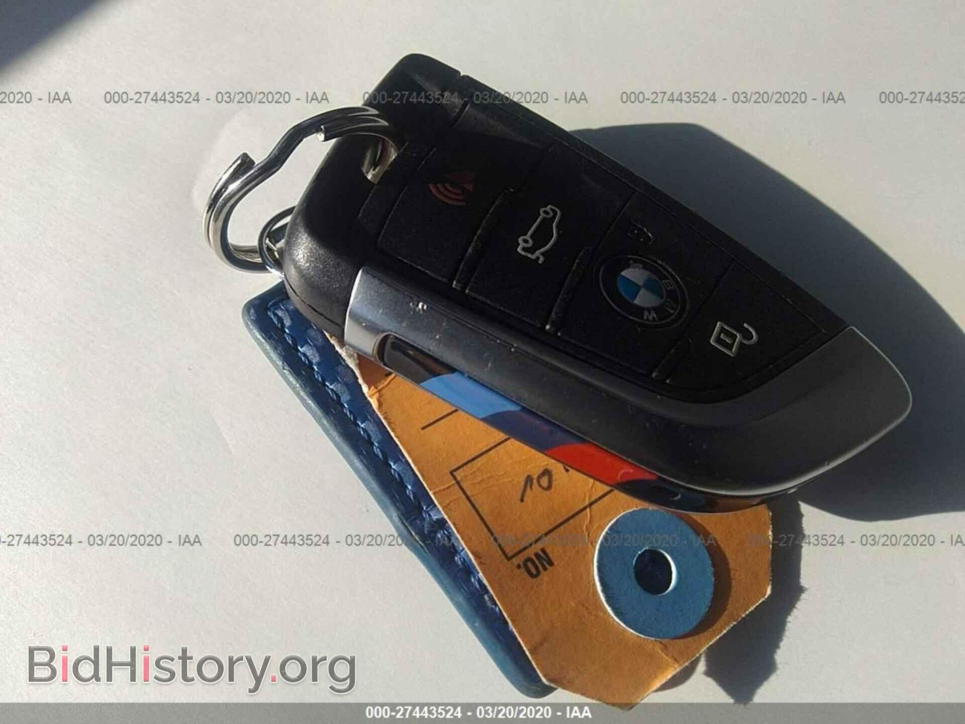 2017 BMW X1 - VIN: WBXHT3C35H5F87544 - Фото 4