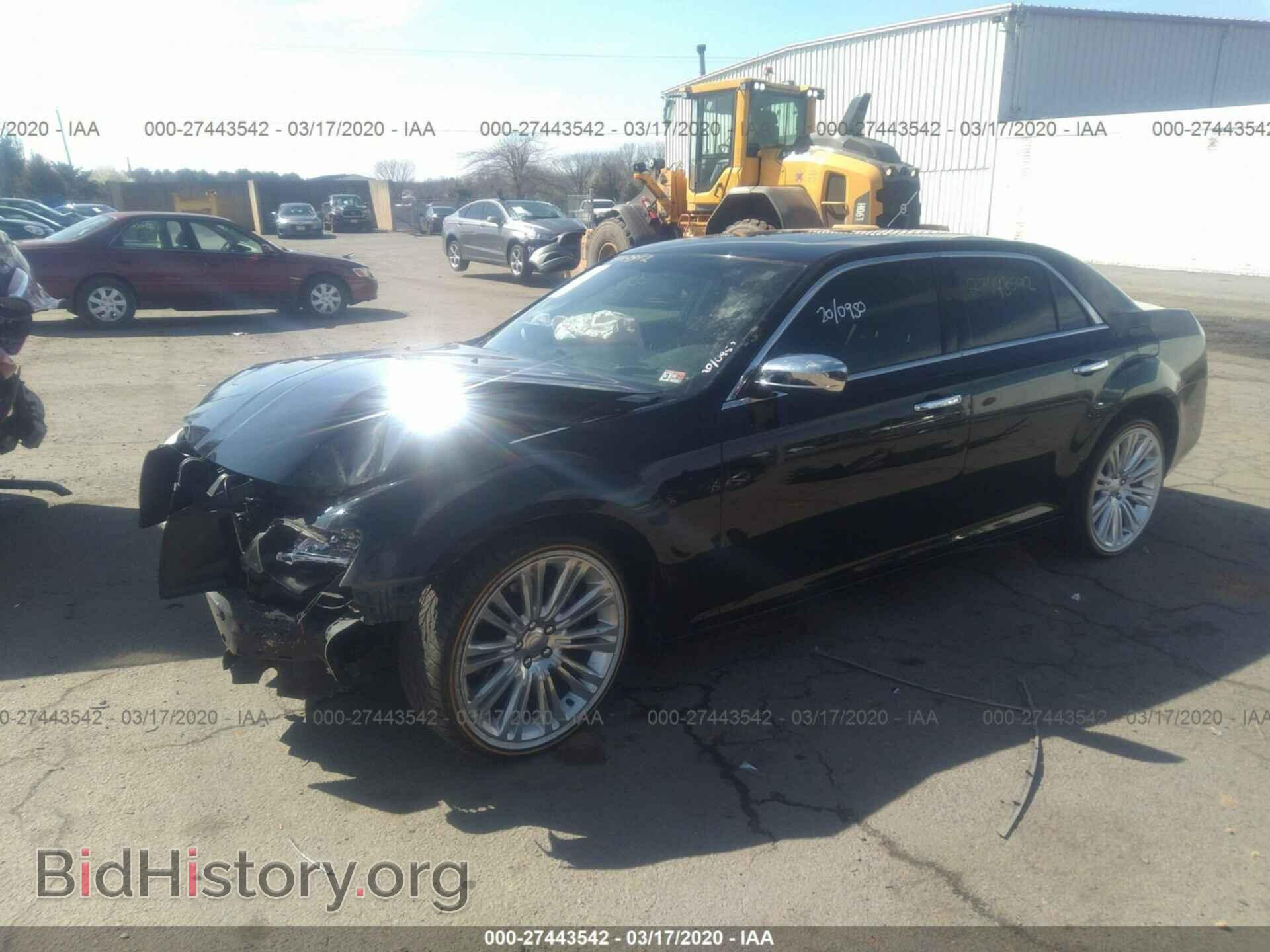 2013 CHRYSLER 300C - VIN: 2C3CCAET0DH690366 - Фото 2