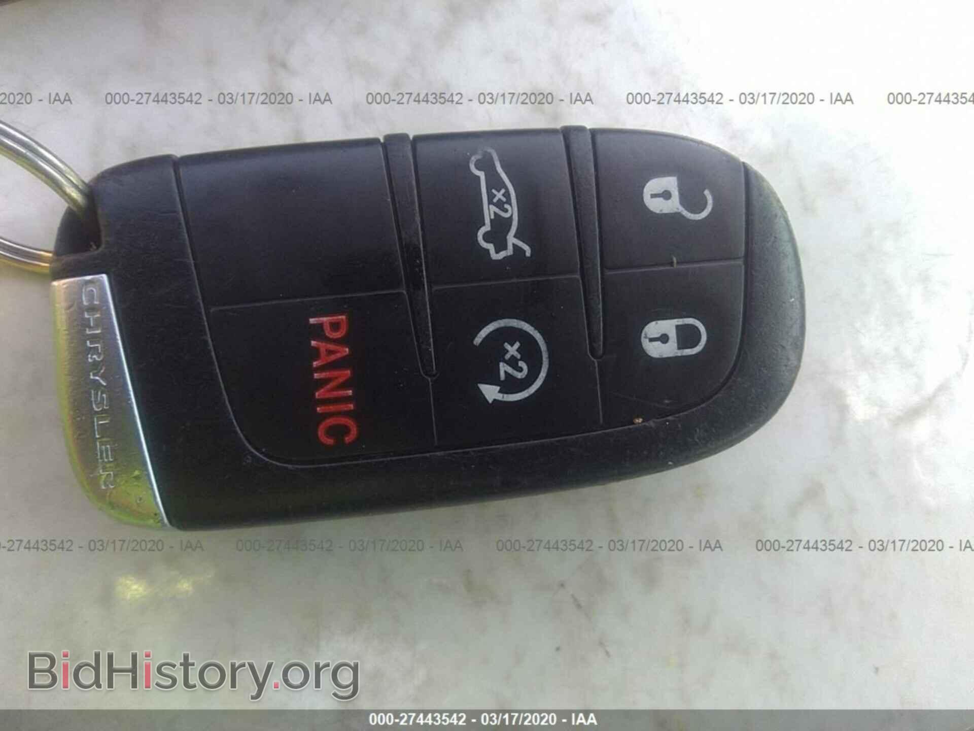2013 CHRYSLER 300C - VIN: 2C3CCAET0DH690366 - Фото 11