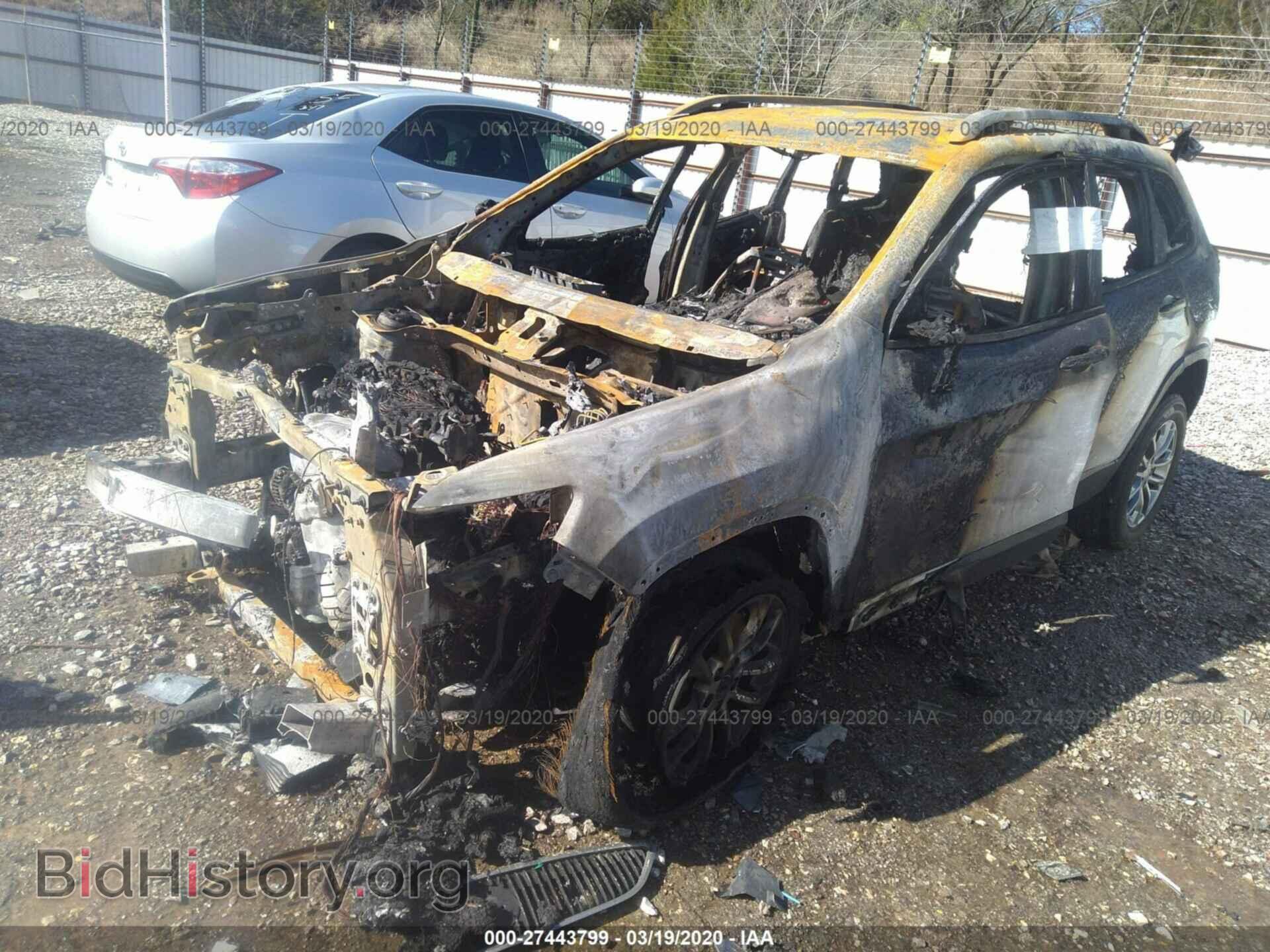 2019 JEEP CHEROKEE - VIN: 1C4PJLLB8KD249149 - Фото 2