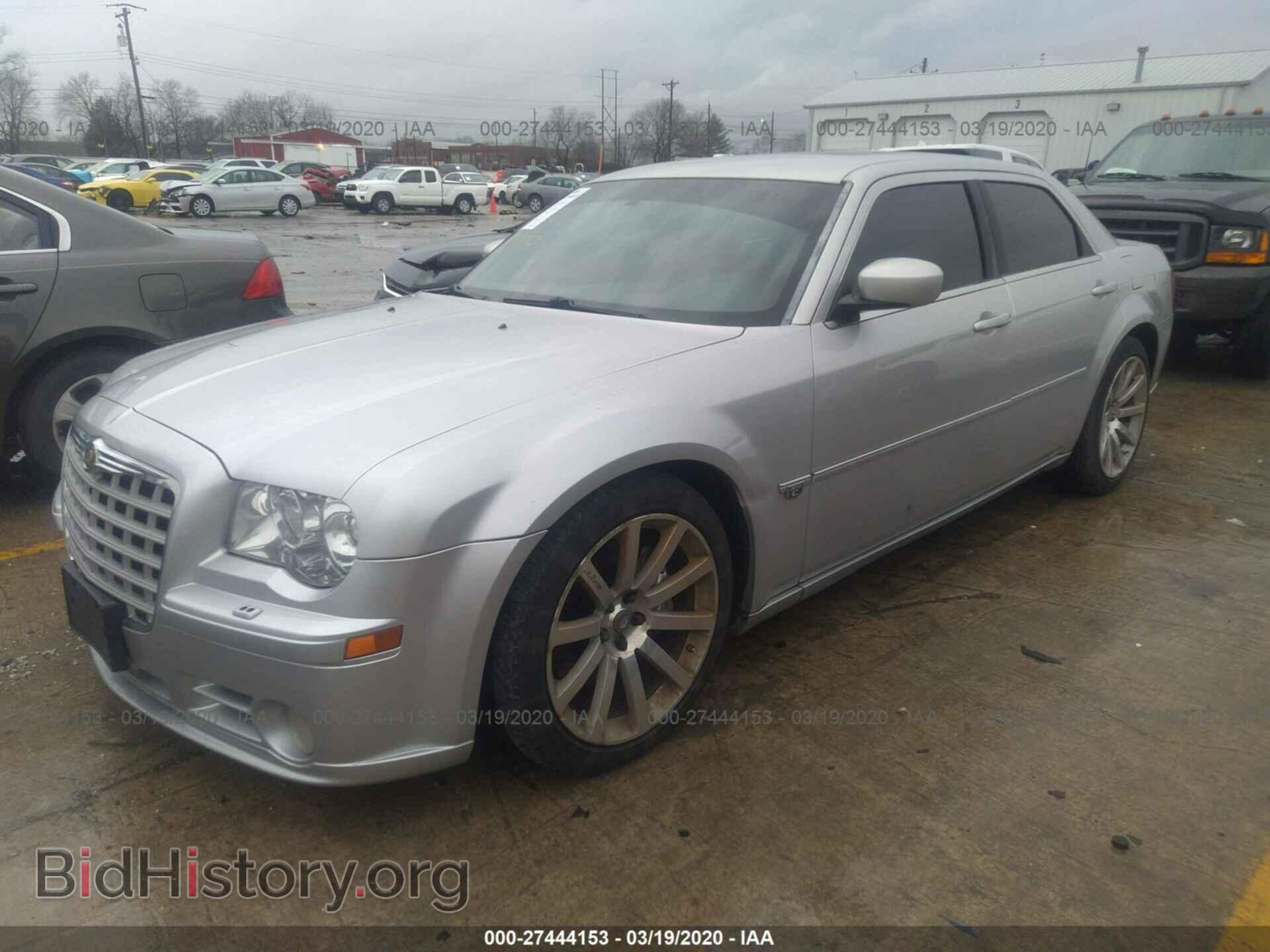 2006 CHRYSLER 300C - VIN: 2C3KA73W76H489620 - Фото 2