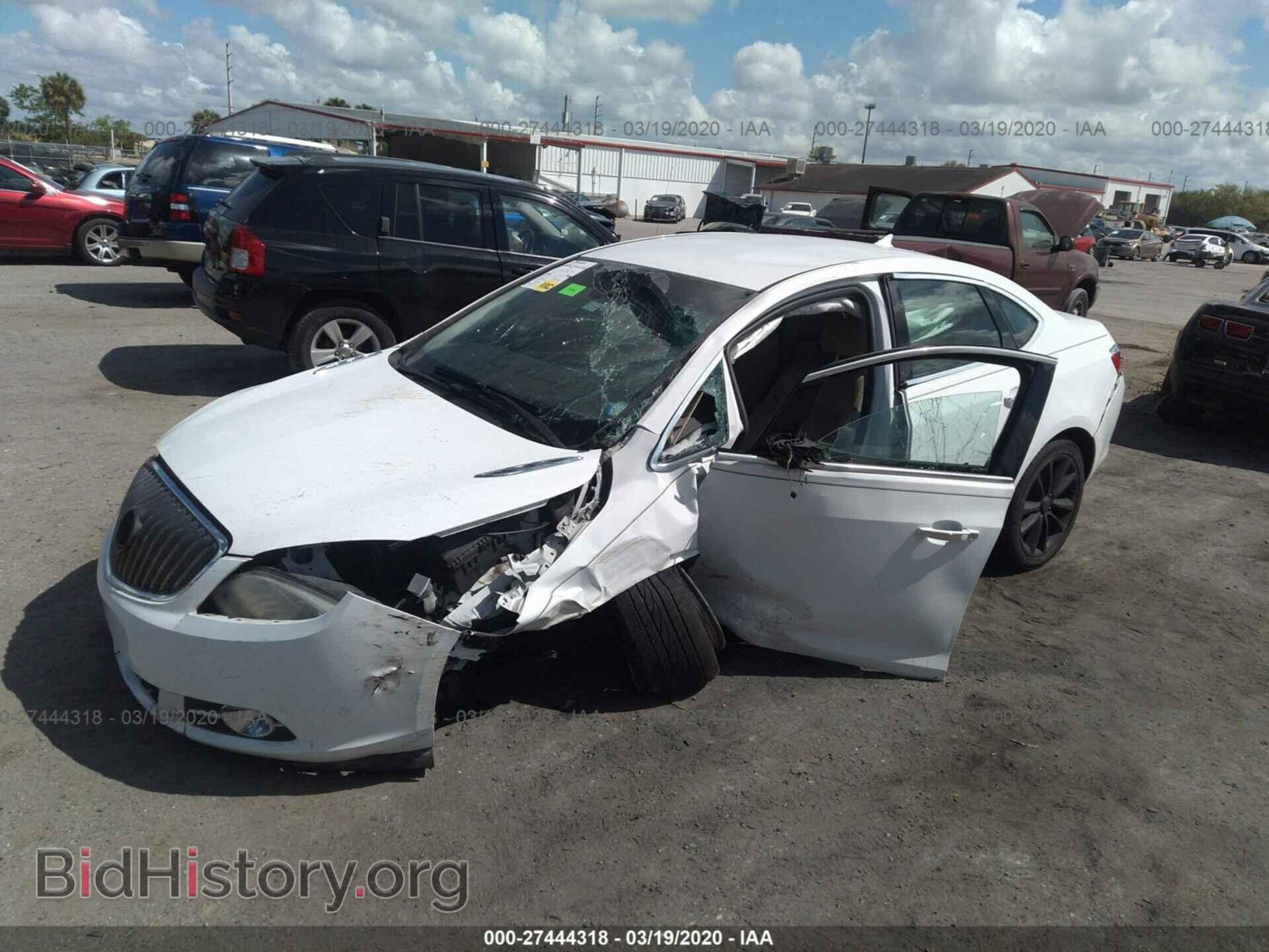 2012 BUICK VERANO - VIN: 1G4PS5SK4C4121675 - Фото 2