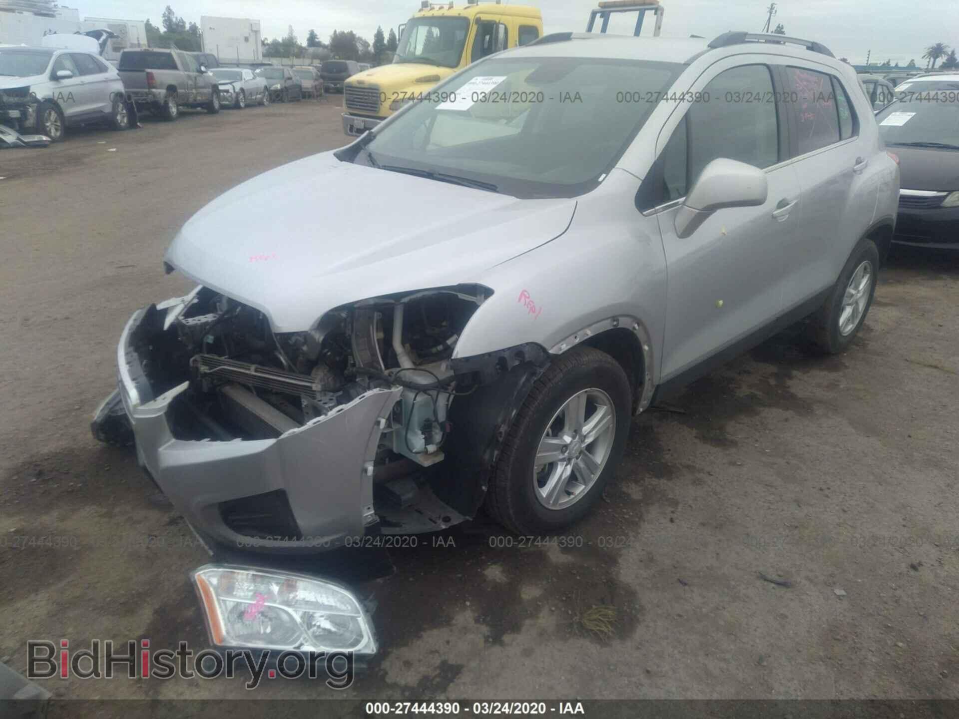 2016 CHEVROLET TRAX - VIN: 3GNCJLSB6GL174105 - Фото 2