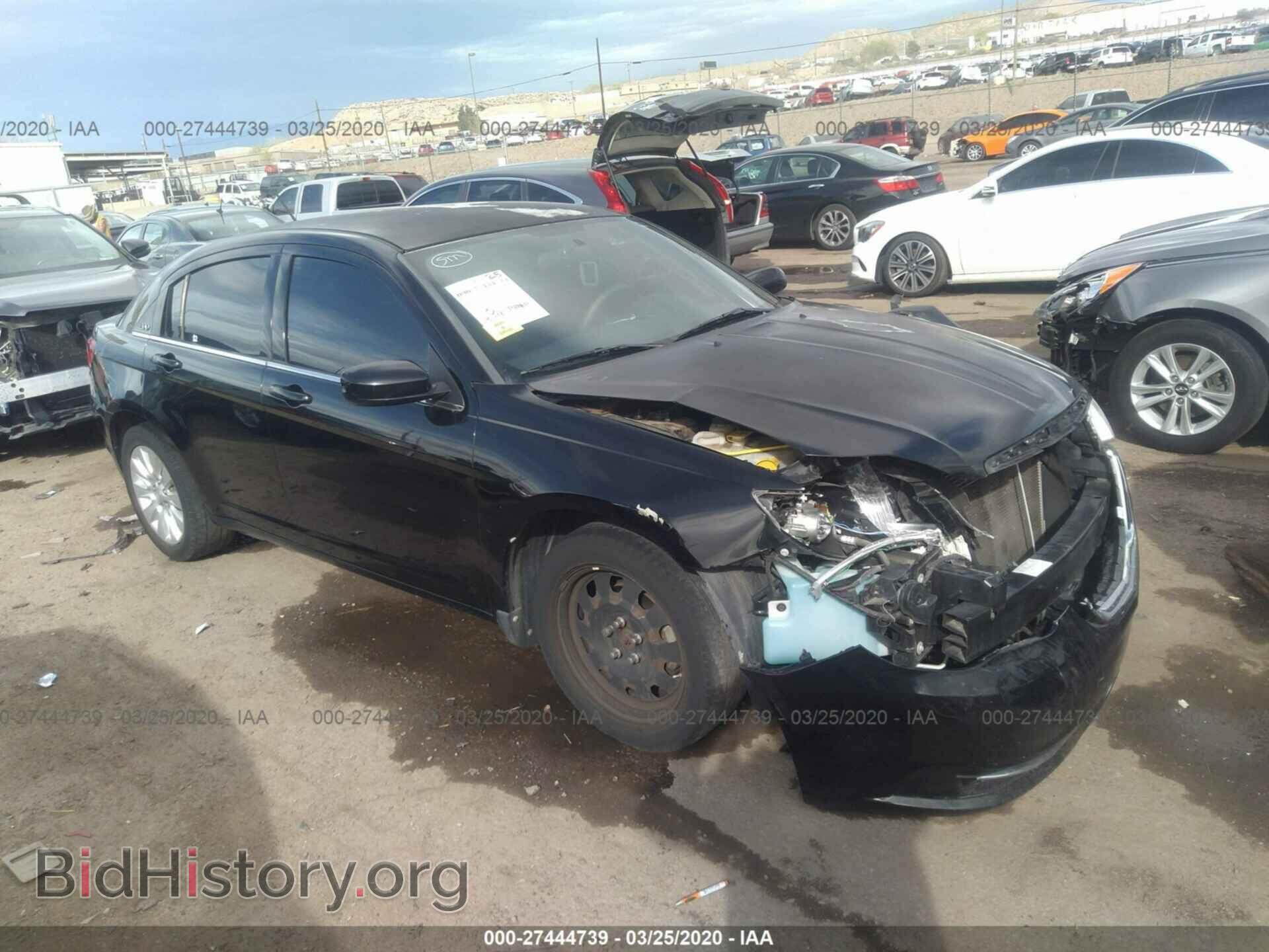 Photo 1C3BC4FB4BN543250 - CHRYSLER 200 2011