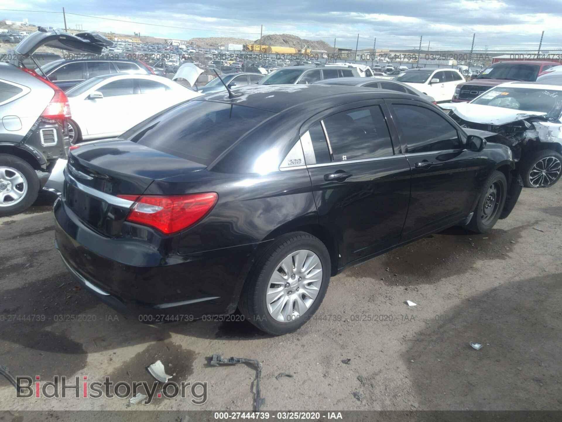 2011 CHRYSLER 200 - VIN: 1C3BC4FB4BN543250 - Photo 4