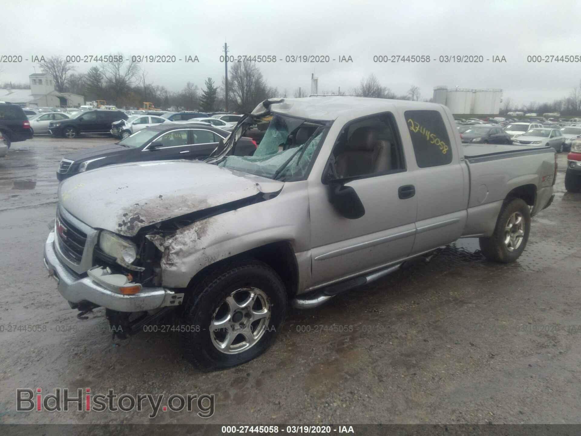 2004 GMC NEW SIERRA - VIN: 2GTEK19T741235542 - Фото 2