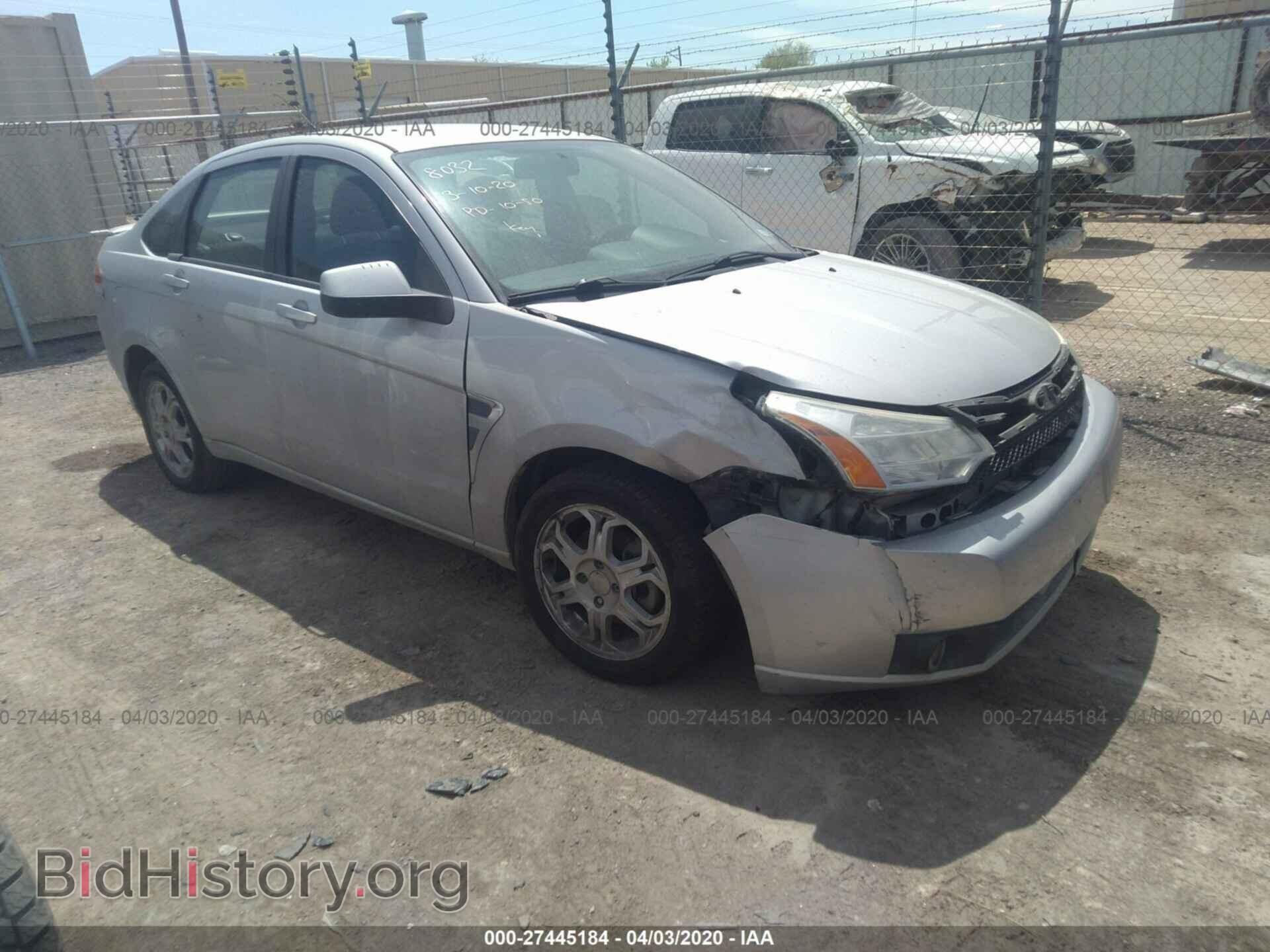 Photo 1FAHP35NX8W288032 - FORD FOCUS 2008