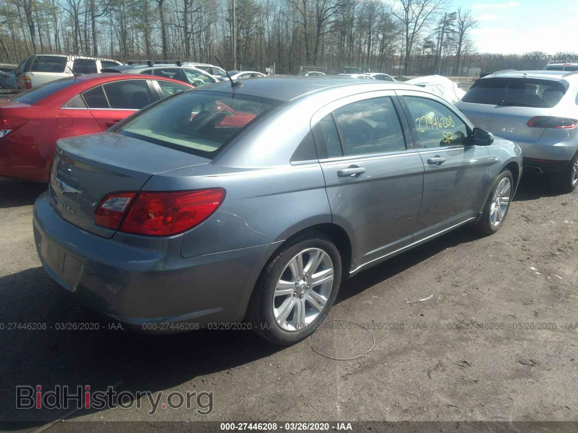 2010 CHRYSLER SEBRING - VIN: 1C3CC5FVXAN111829 - Фото 4