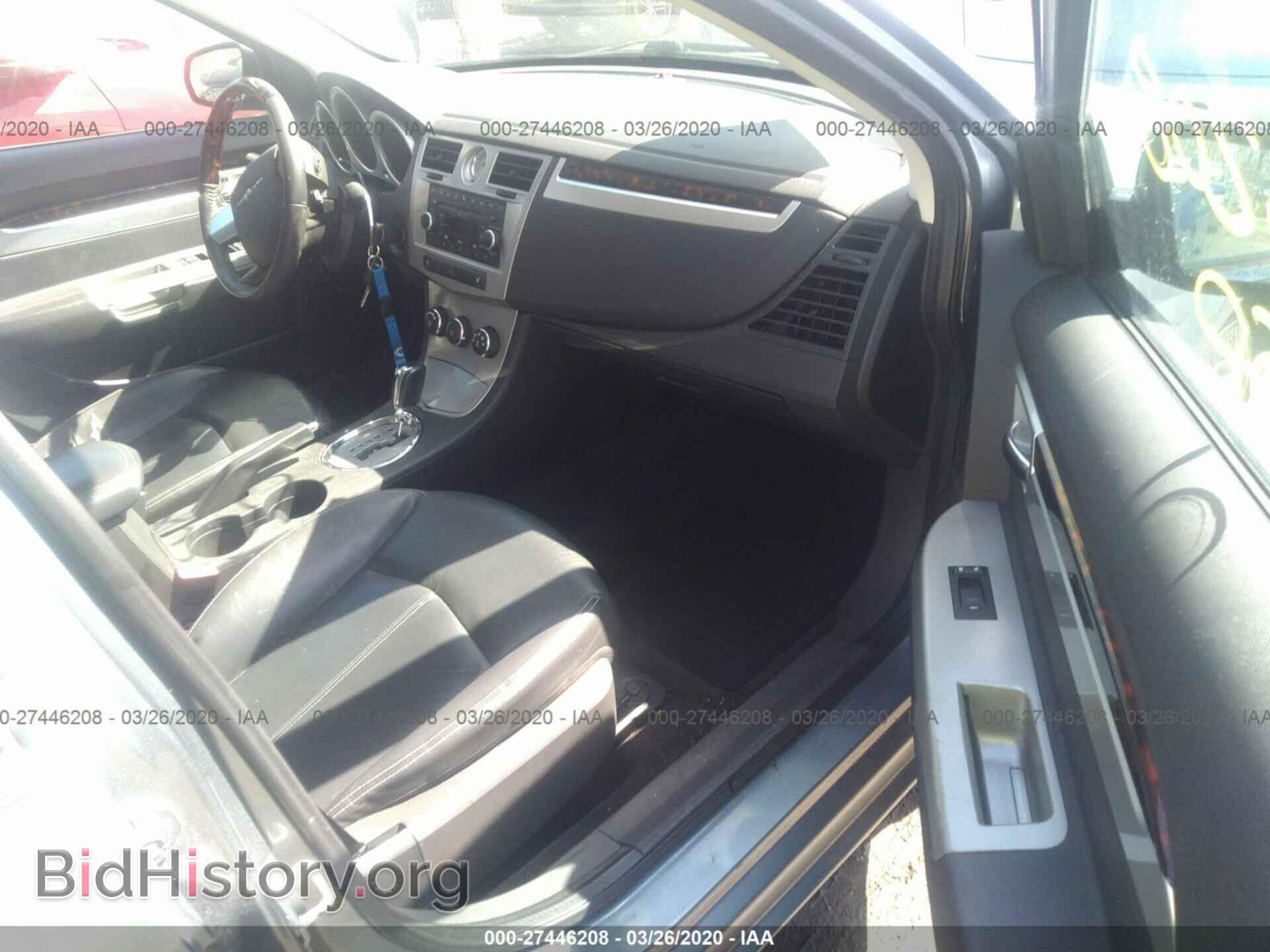 2010 CHRYSLER SEBRING - VIN: 1C3CC5FVXAN111829 - Фото 5