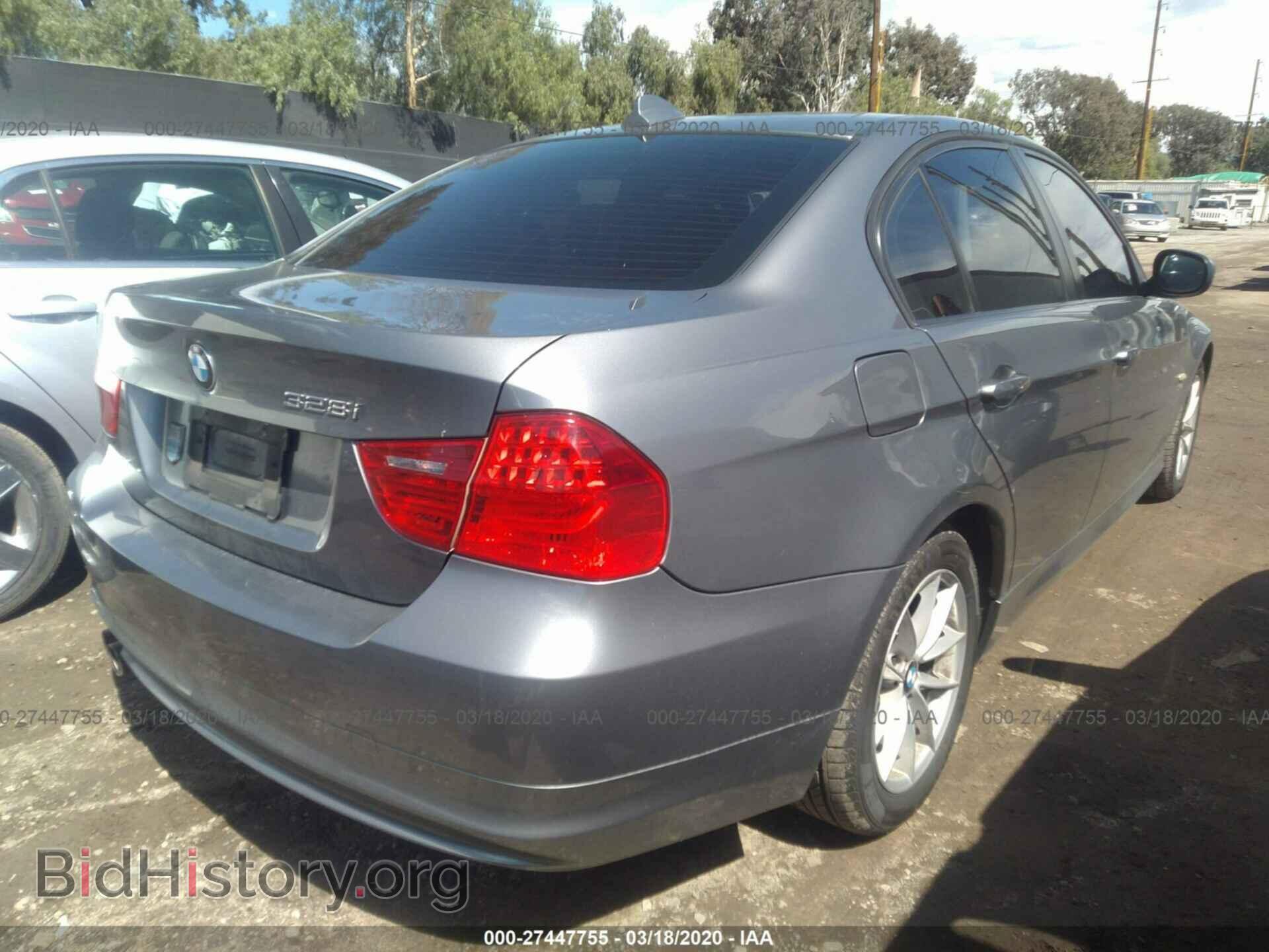 2010 BMW 328 - VIN: WBAPK7C58AA461917 - Photo 4